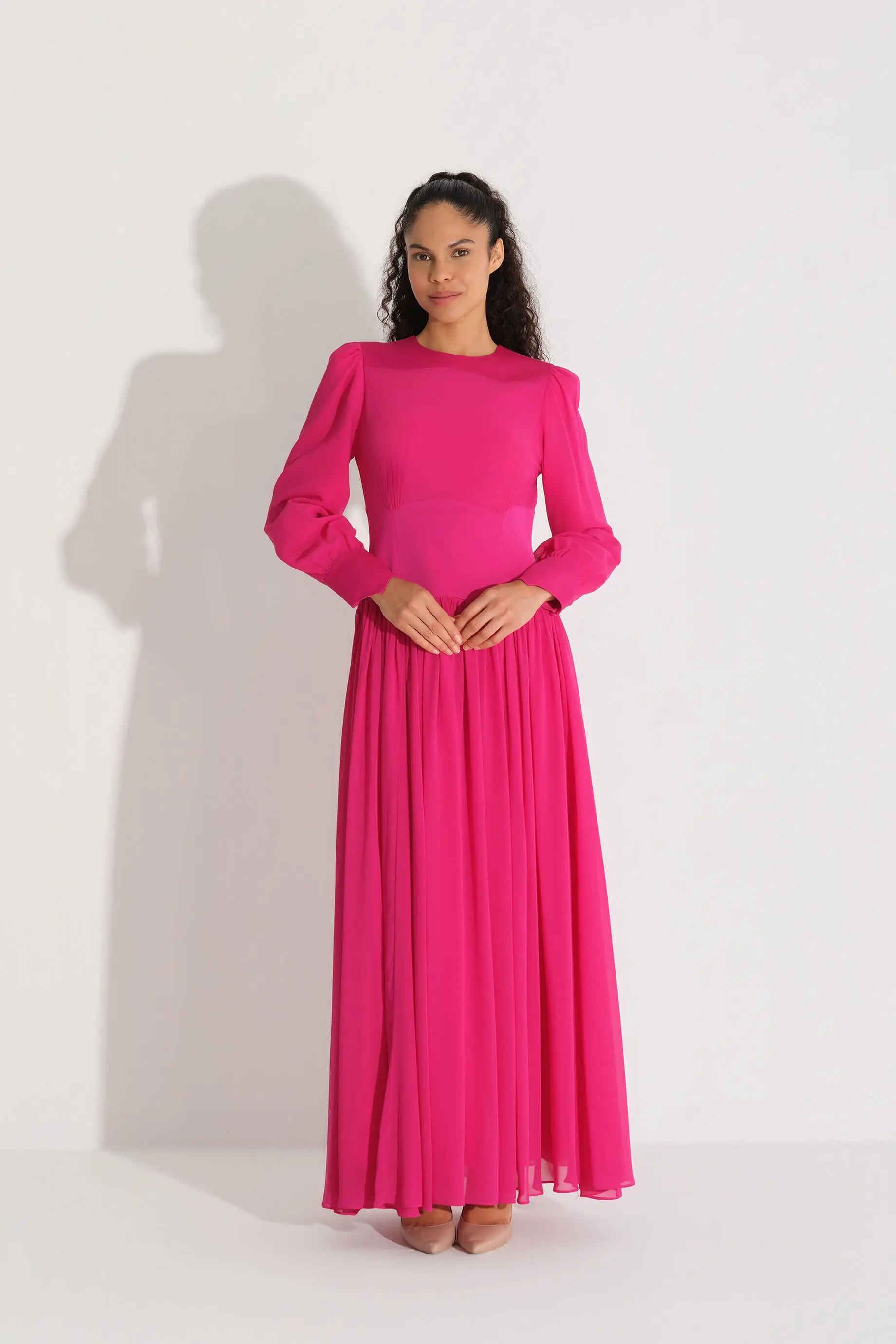 Stone-Embellished Waist Chiffon Dress – Fuchsia, photo 3
