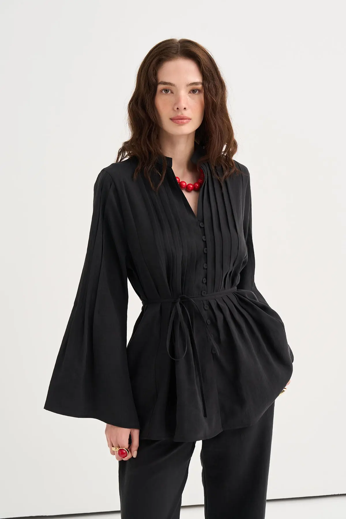 Nervürlü Tencel V Yakalı Bluz