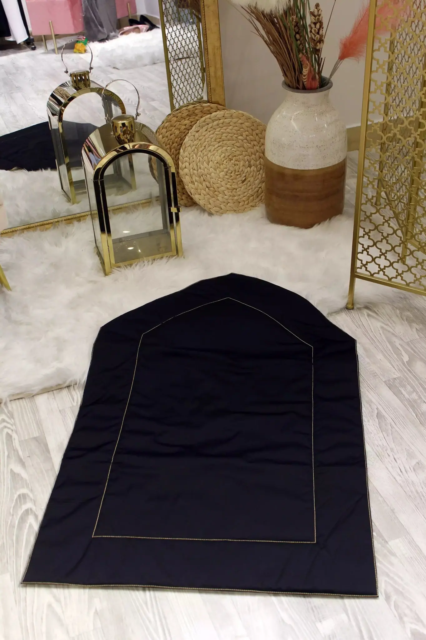 Prayer Mat, photo 2