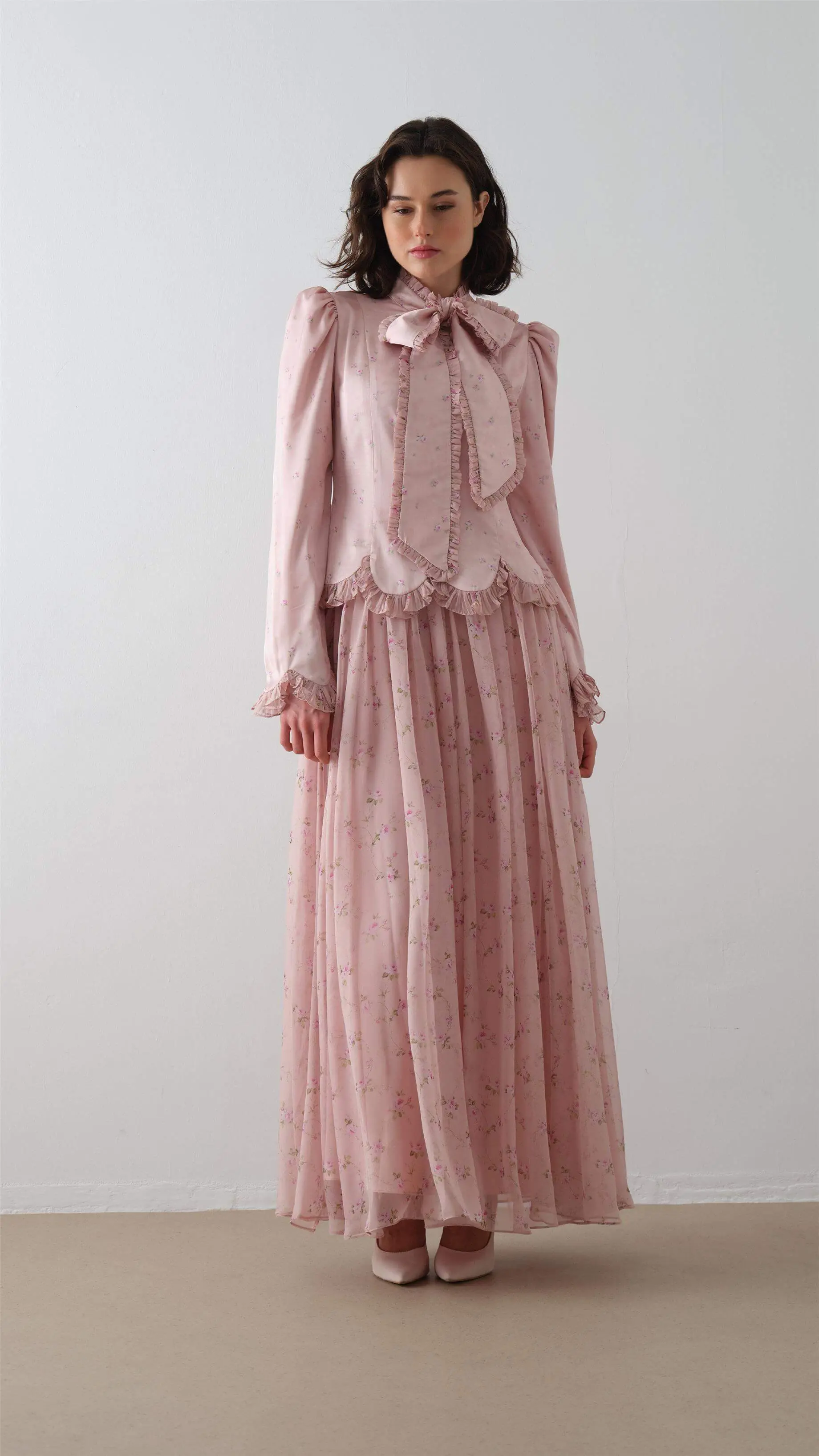 Bow-Neck Floral Dress – Pink