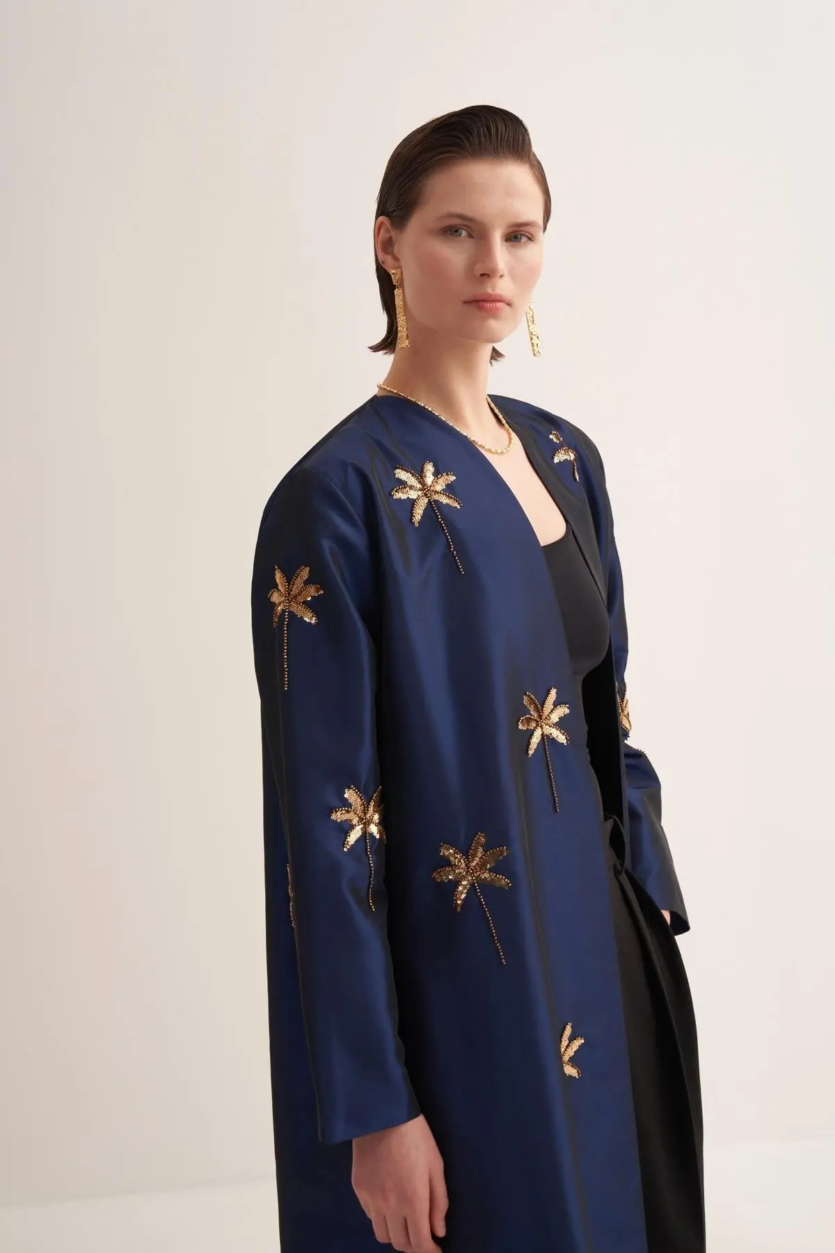Glamor Embroidered Satin Abaya – Navy Blue, photo 3