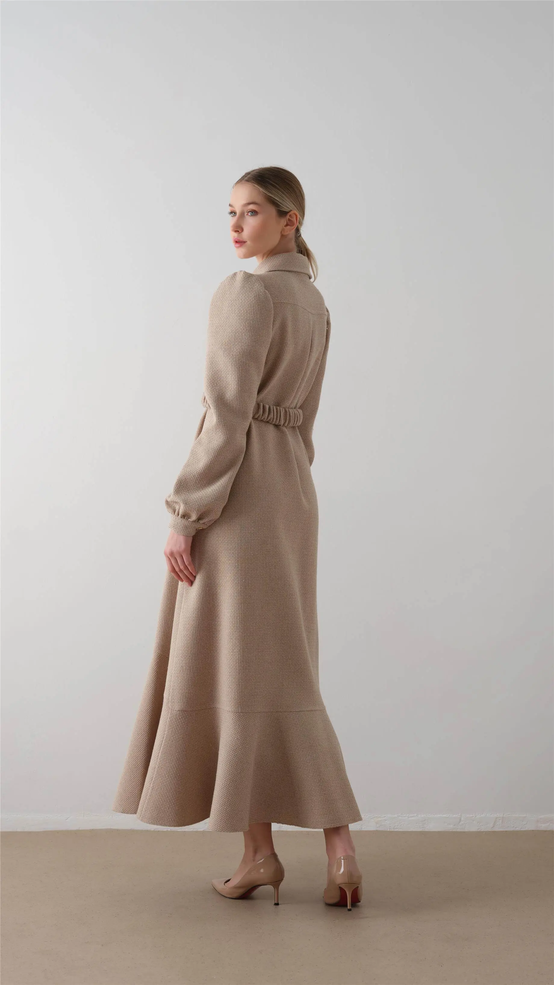 Elastic Belted Tweed Dress – Taupe, photo 3
