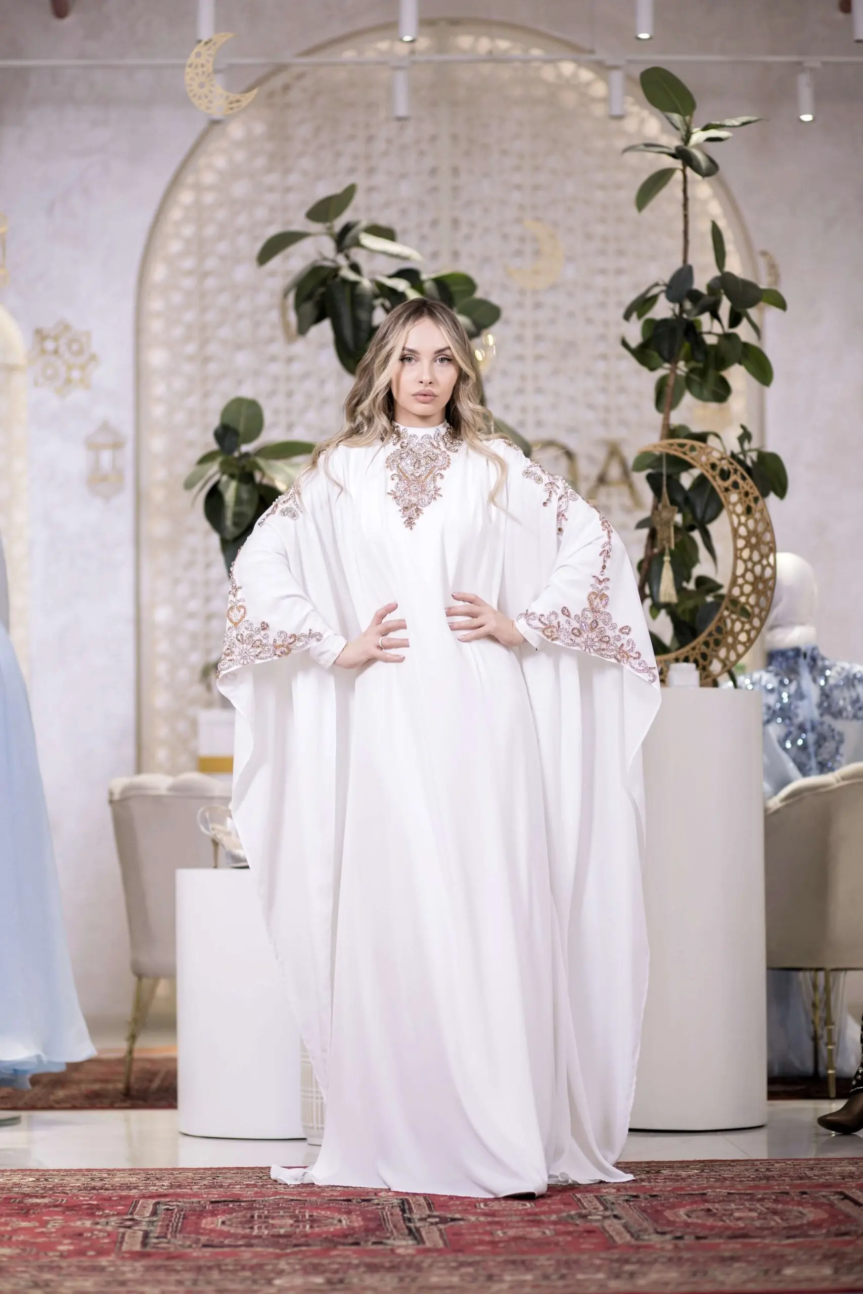 Crowned Silence Embellished Abaya – White, photo 2