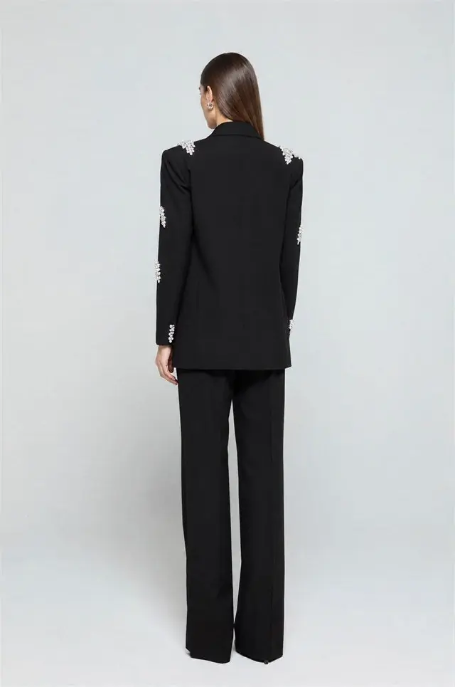 Celvara Crepe Suit — Black, photo 2