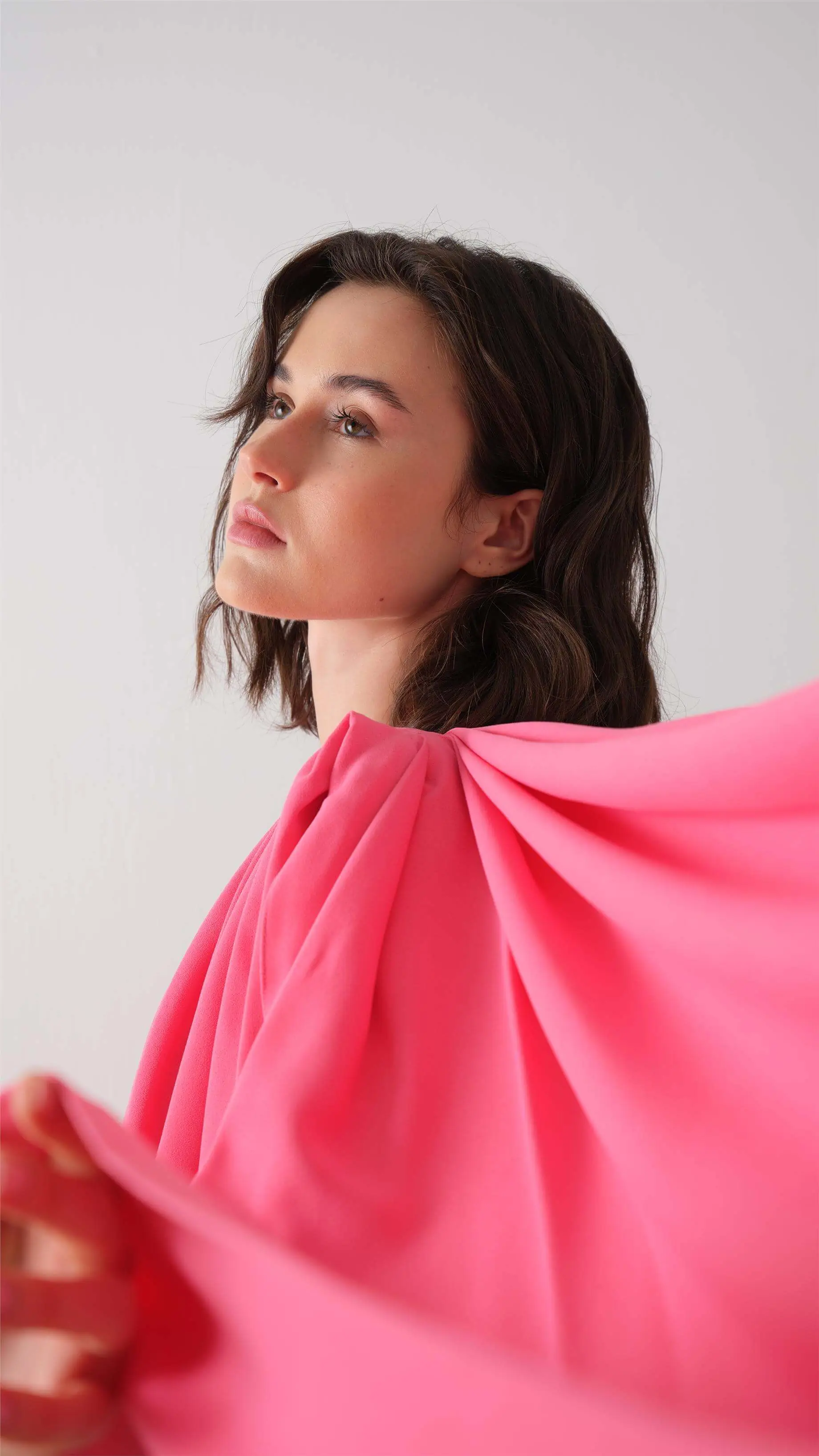 Cape-Shoulder Crepe Maxi Dress – Fuchsia, photo 2