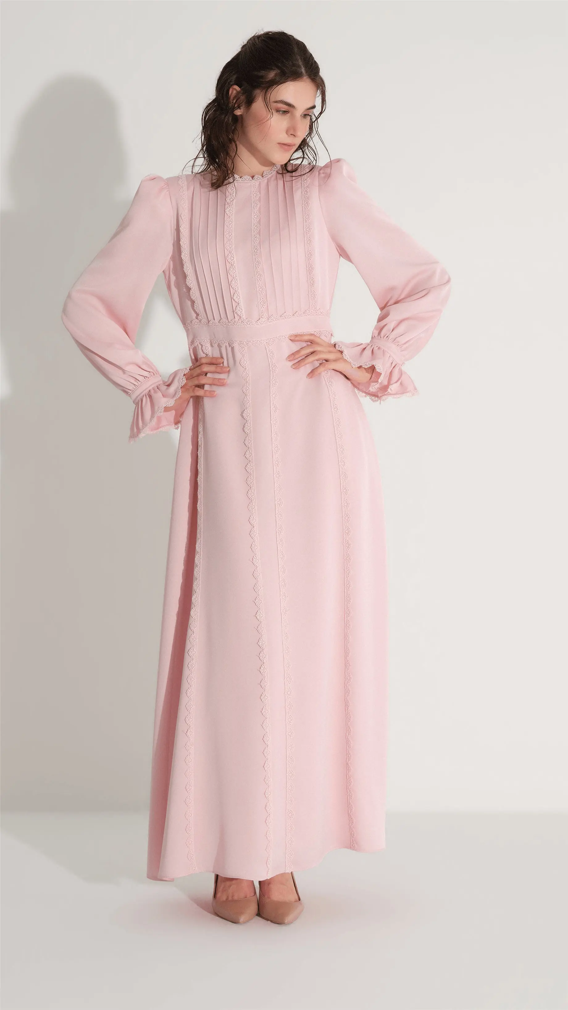 Pleated Lace Detail Dress – Soft Pink, photo 5
