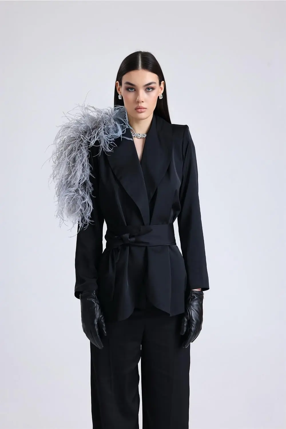 Obsidian Ember Feather-Shoulder Set — Black, photo 2