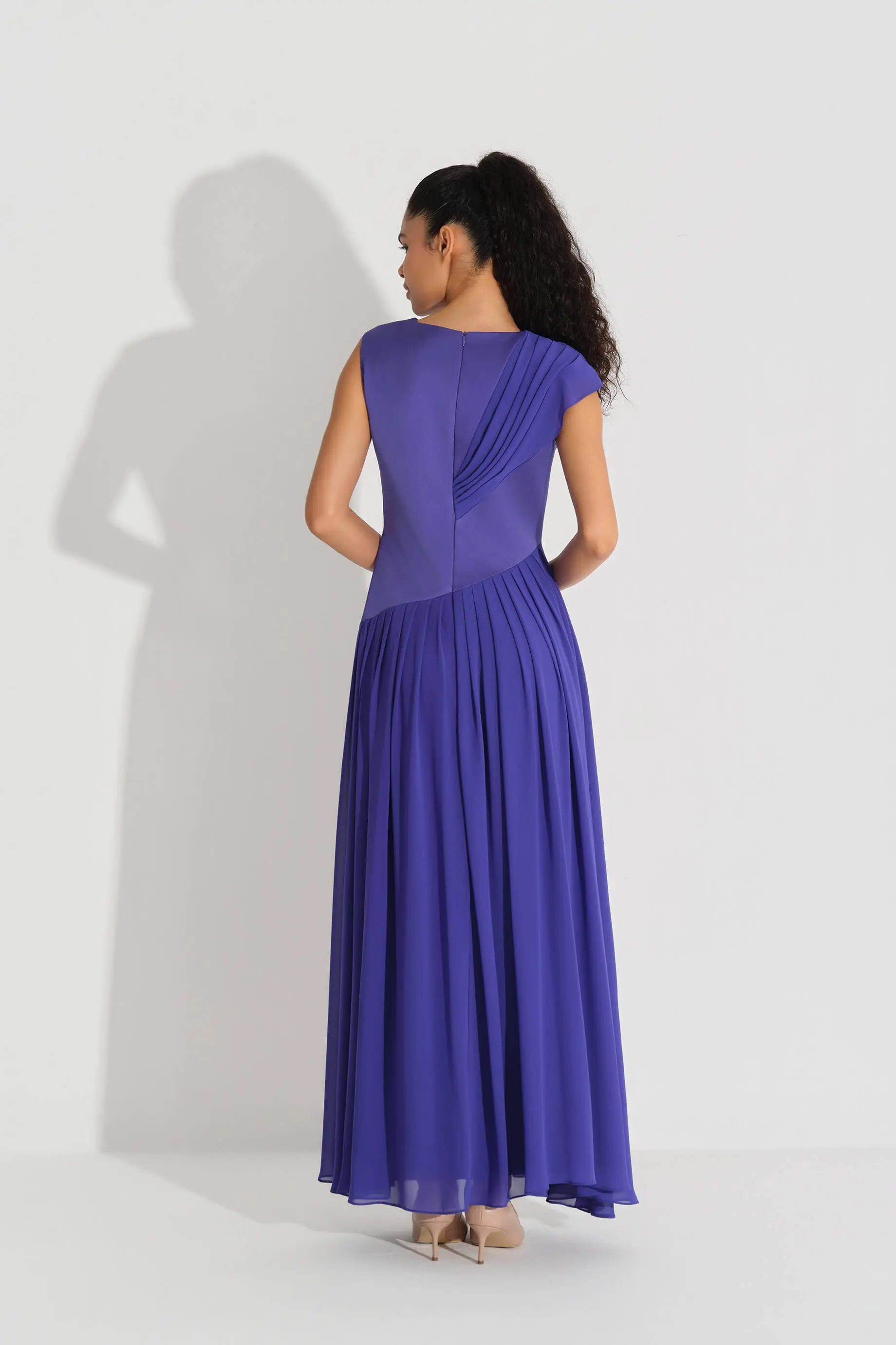 V-Neck Pleated Chiffon Dress – Purple, photo 6