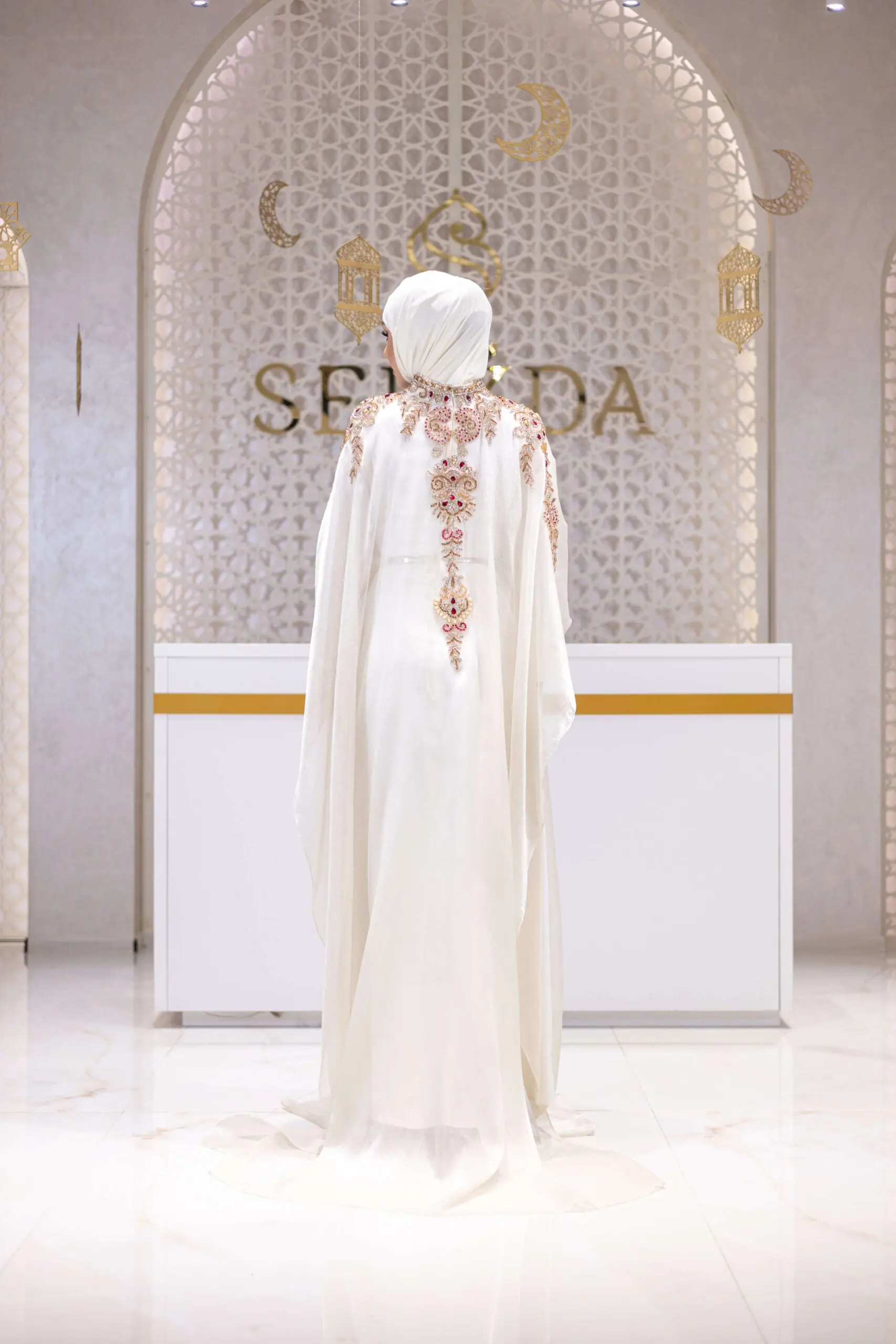 Midnight Oasis Embellished Abaya – White, photo 7