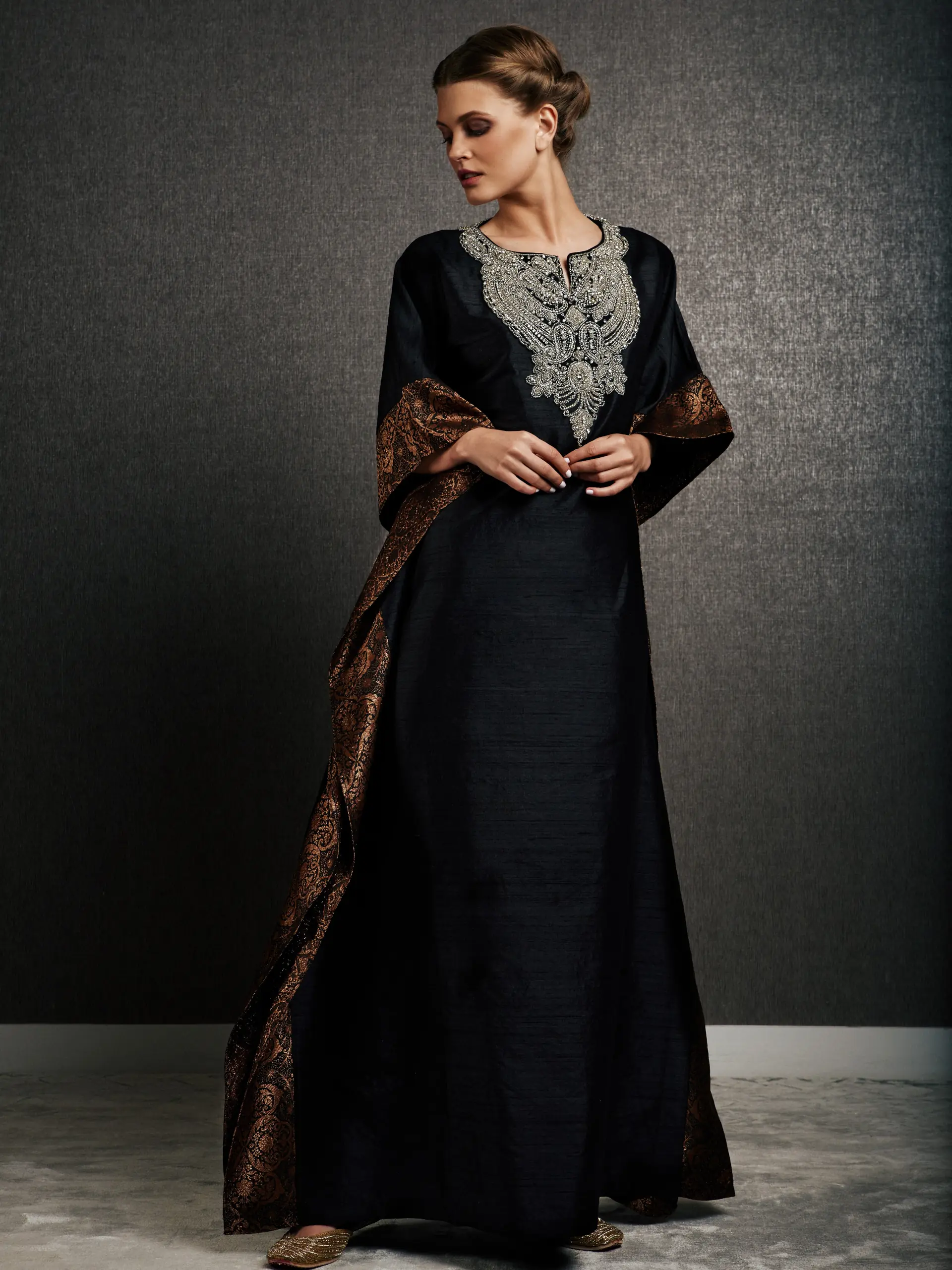 Caroline Maharani Kaftan – Black