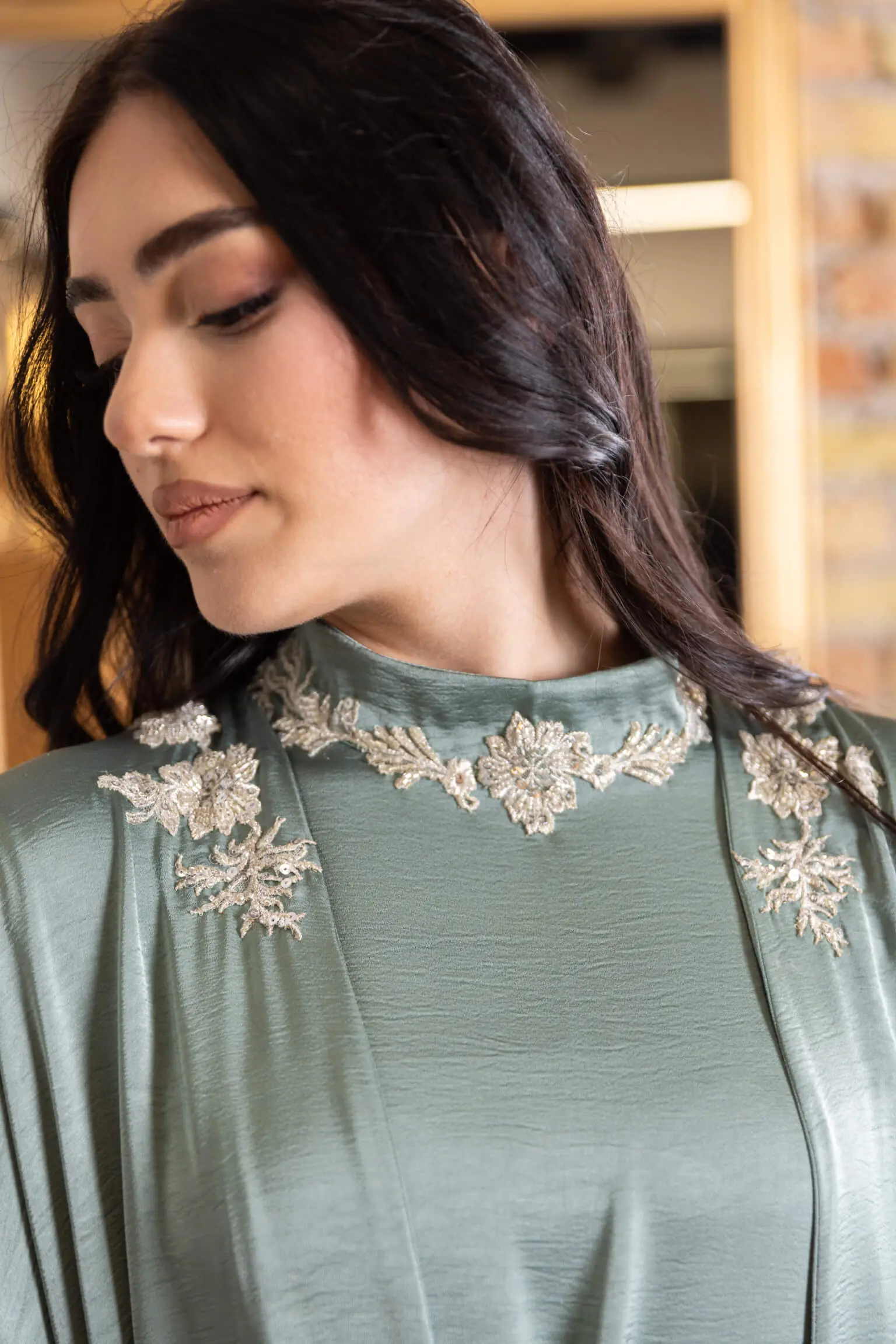 Golden Authority Embellished Abaya – Green, photo 3