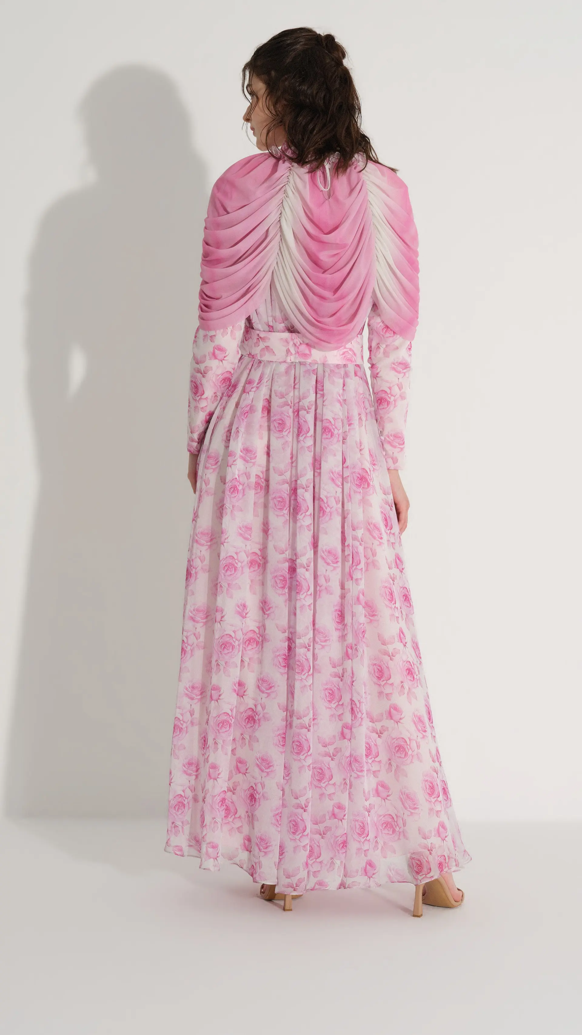 OMUZU TÜLLÜ  PELERİN DETAYLI İPEK ŞİFON ELBİSE Pembe, photo 6