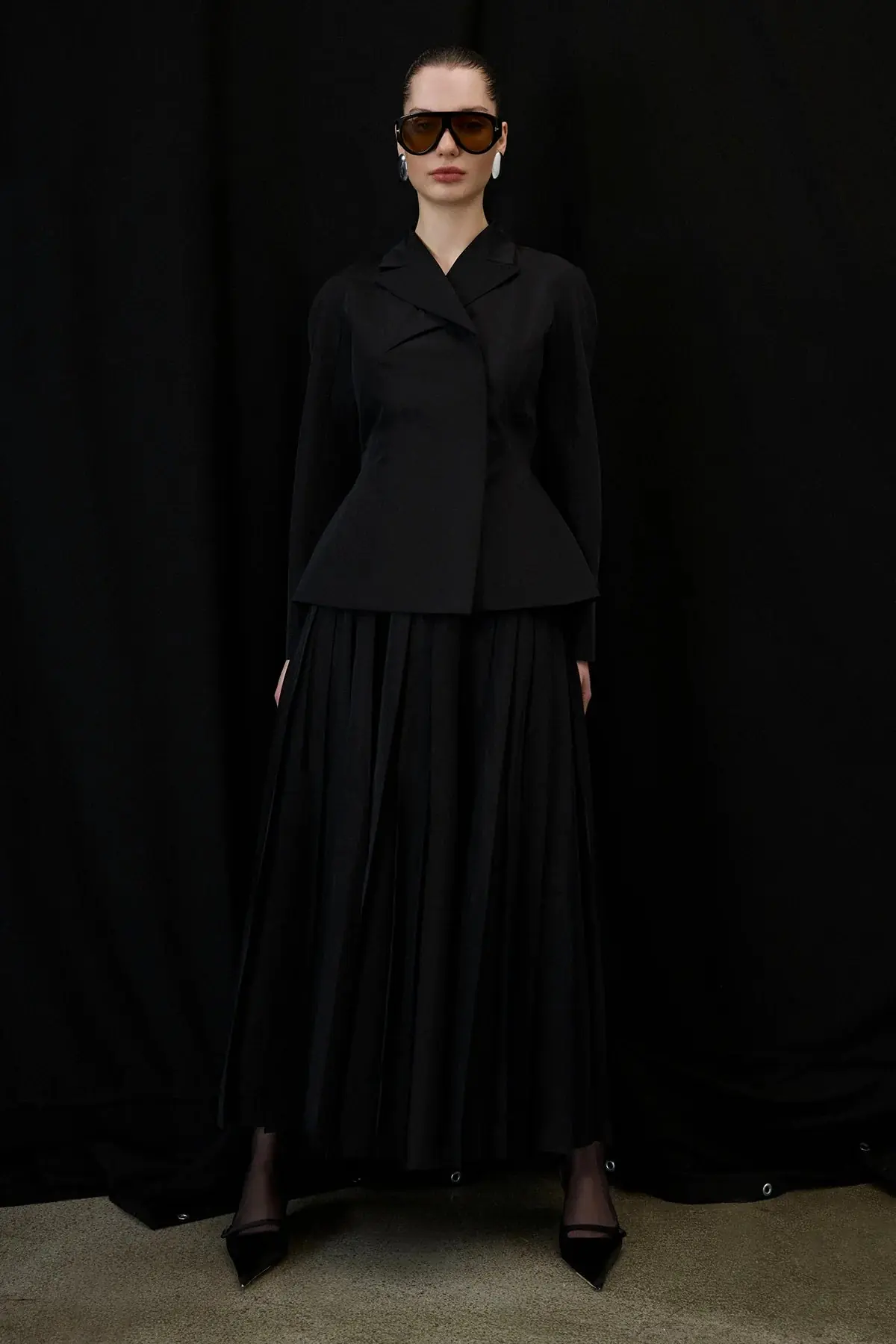 Structured Collar Jacket & Pleated Skirt Set – Black, photo 4