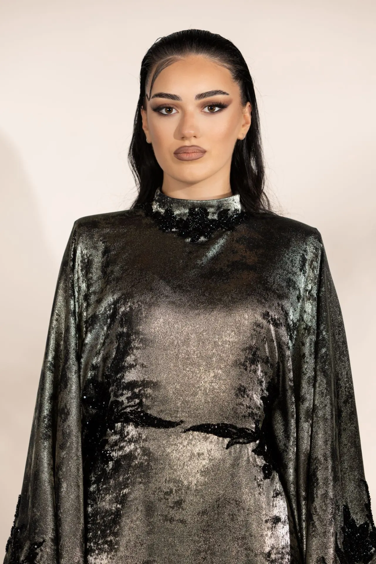 Infinity Silk Embellished Abaya – Metallic Gray, photo 2