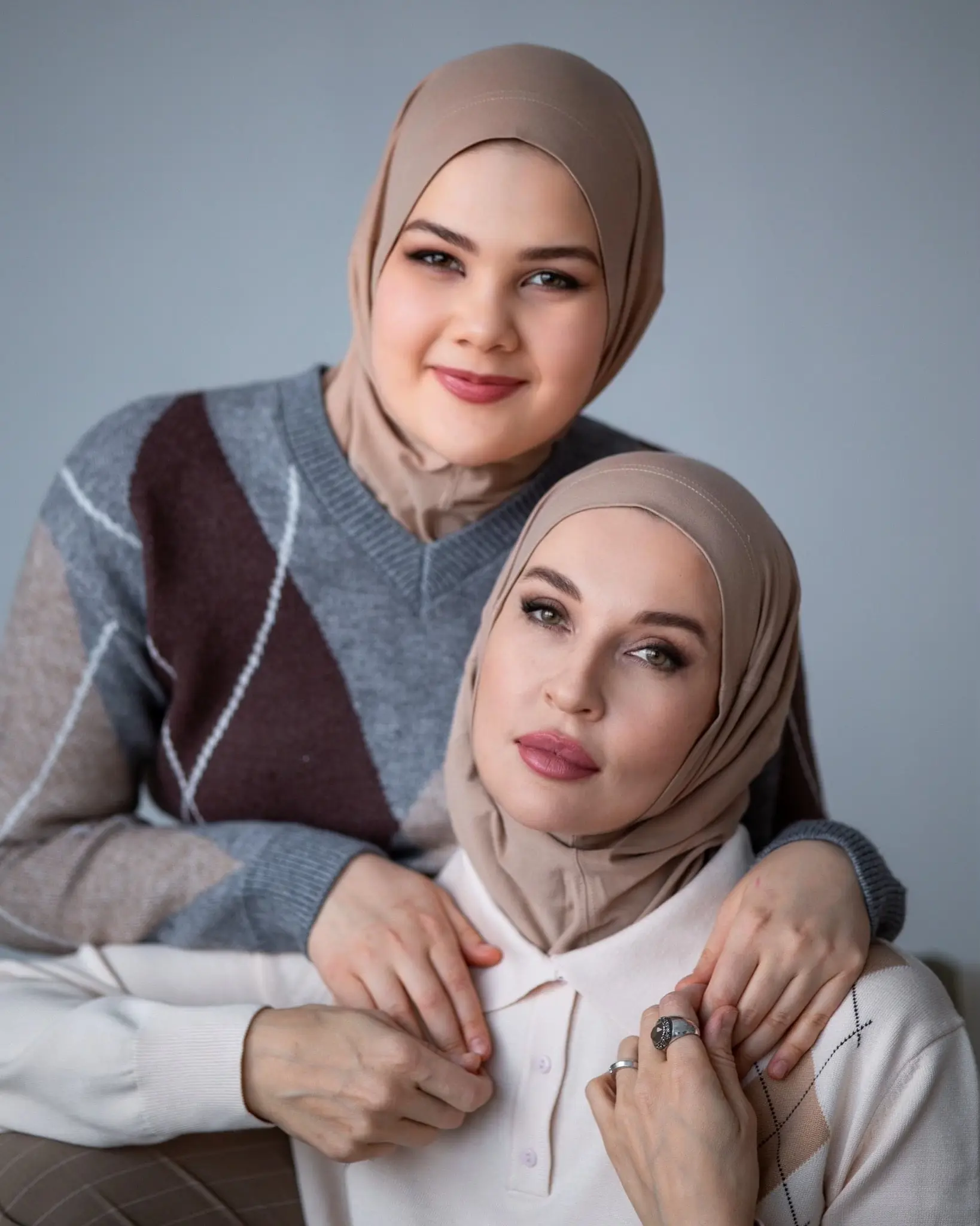 Light Beige Ready-to-Wear Hijab, photo 2