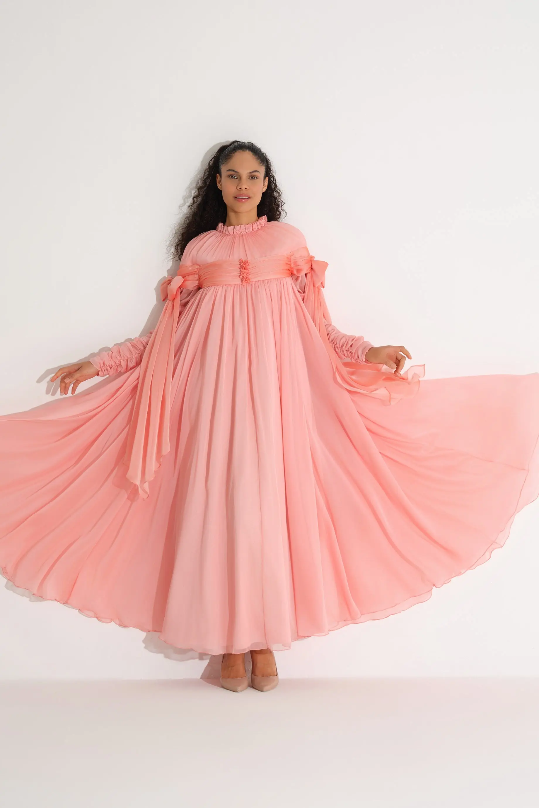 Ruffle & Bow-Tie Detail Shimmer Dress -  Somon, photo 4