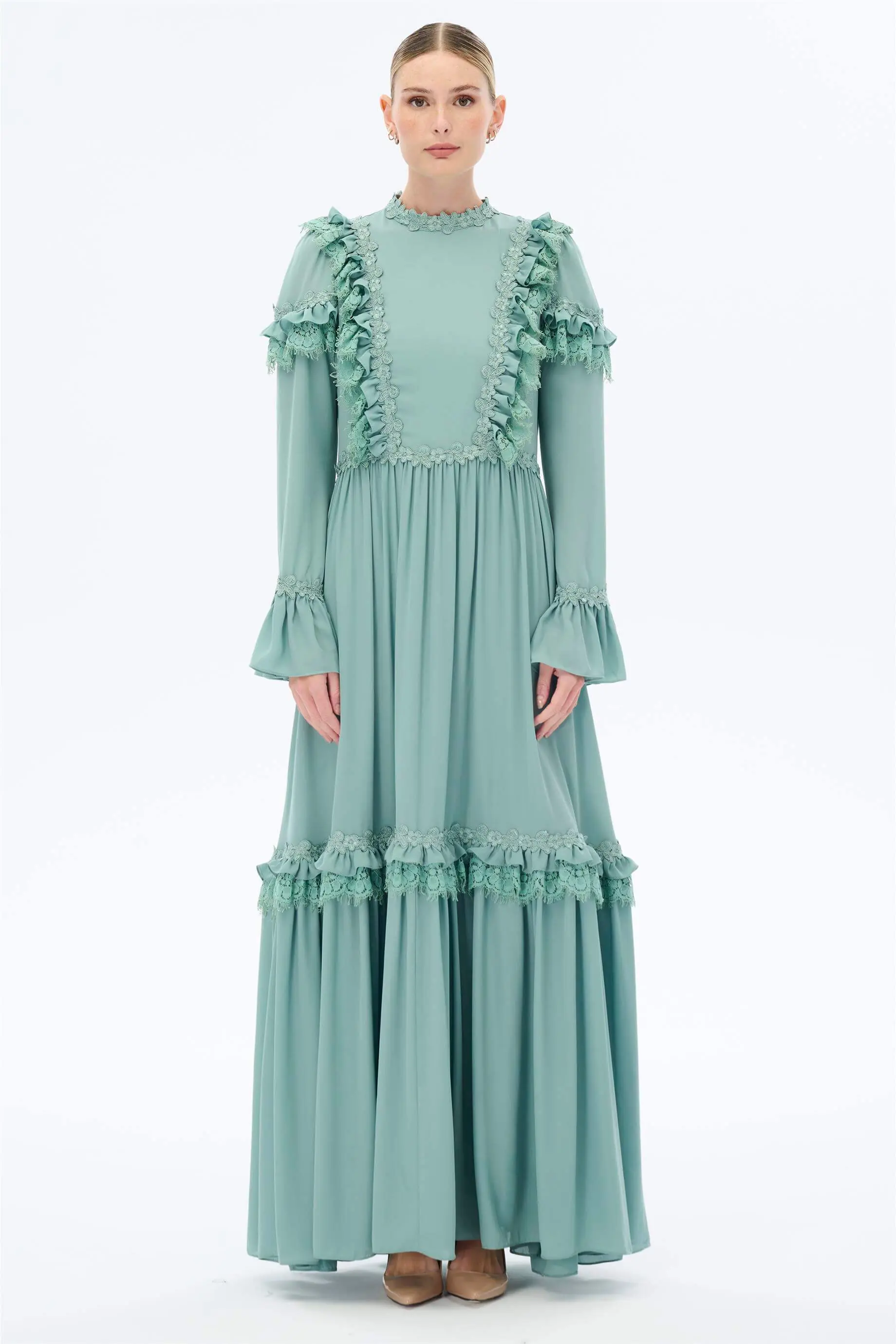 Elegant Lace-Detail Dress – Mint