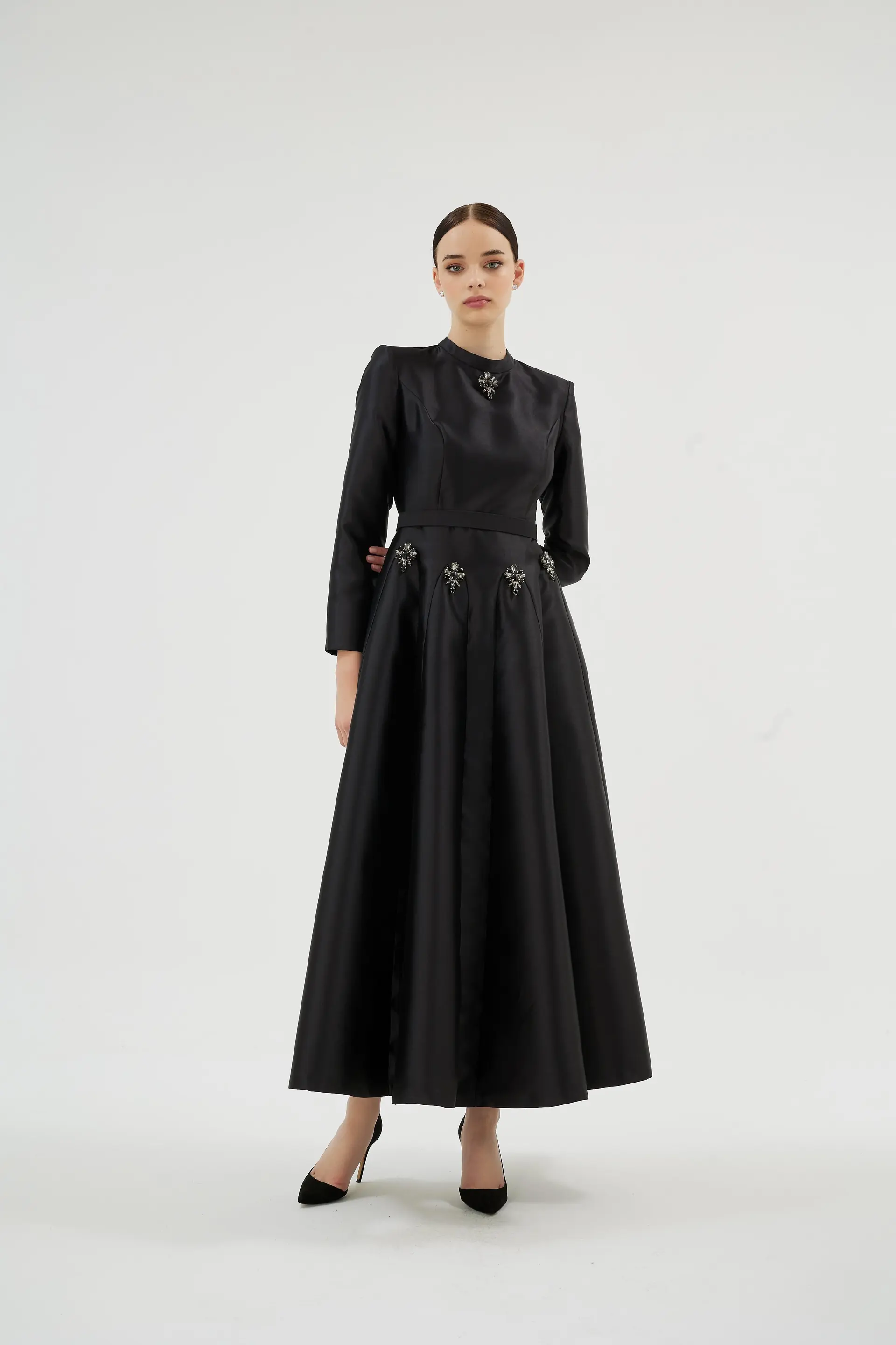 Scarlet Crystal Detail Dress – Black
