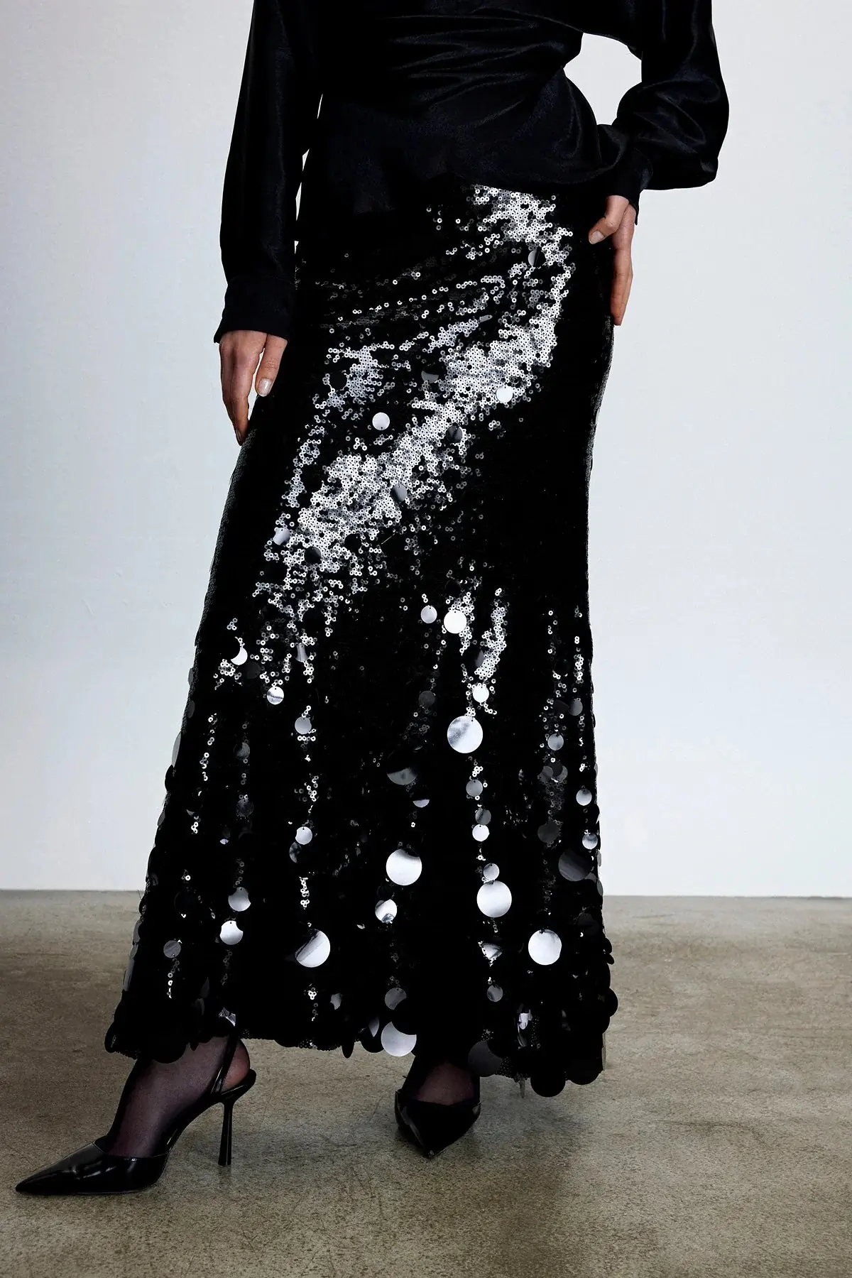 Sequin Embellished Maxi Skirt – Black, photo 2