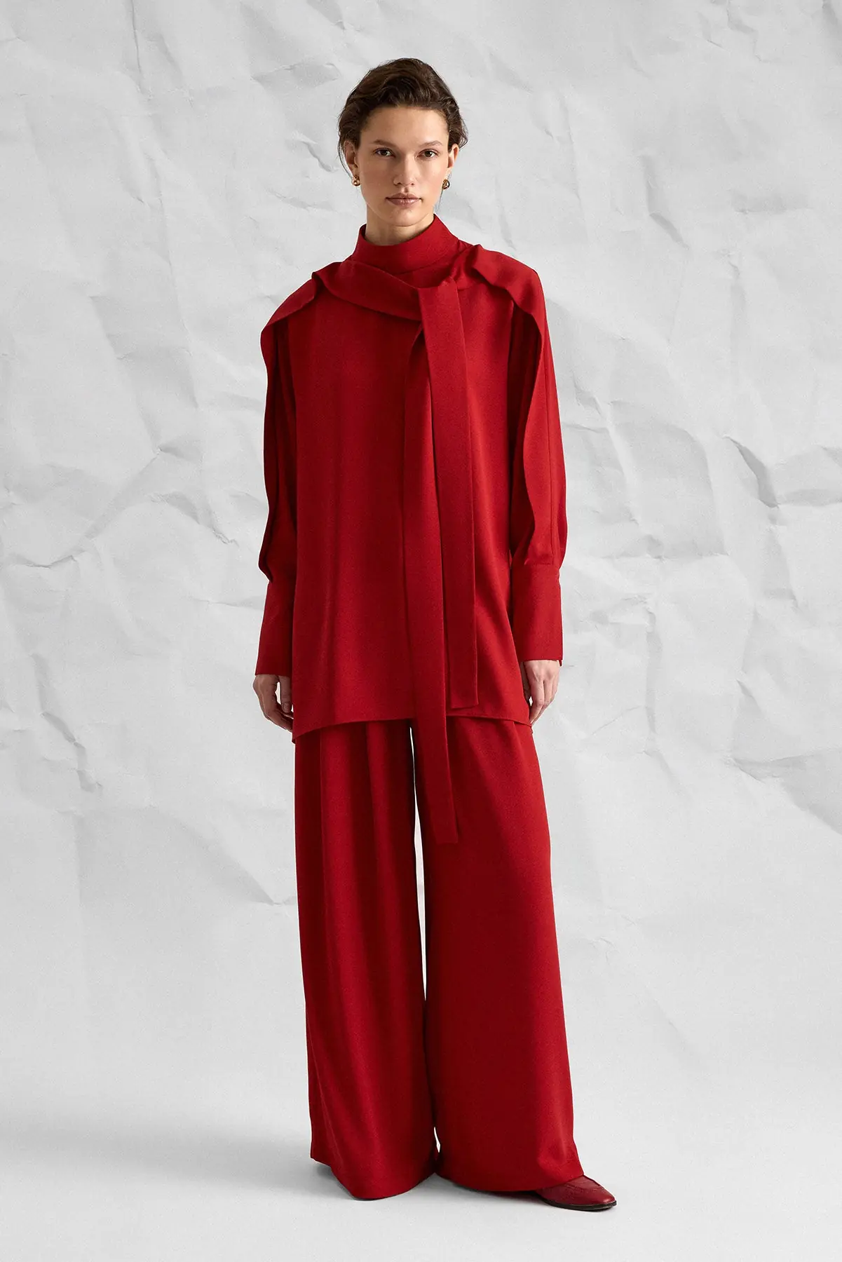 Majesté Atelier No. 05 High-Neck Tunic & Wide-Leg Trouser Set - Red, photo 2