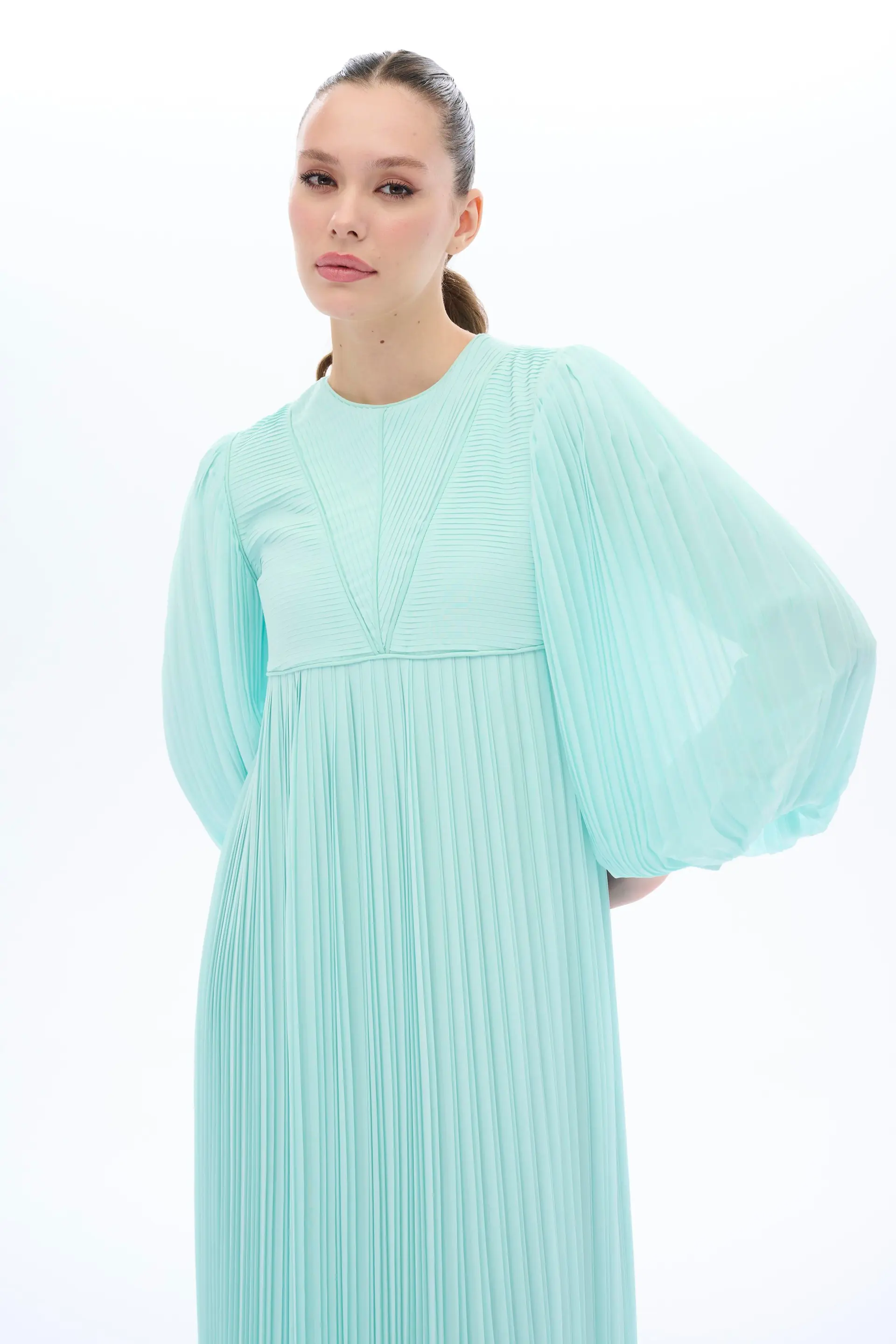 Pleated V-Front Romantic Dress – Mint Green, photo 2