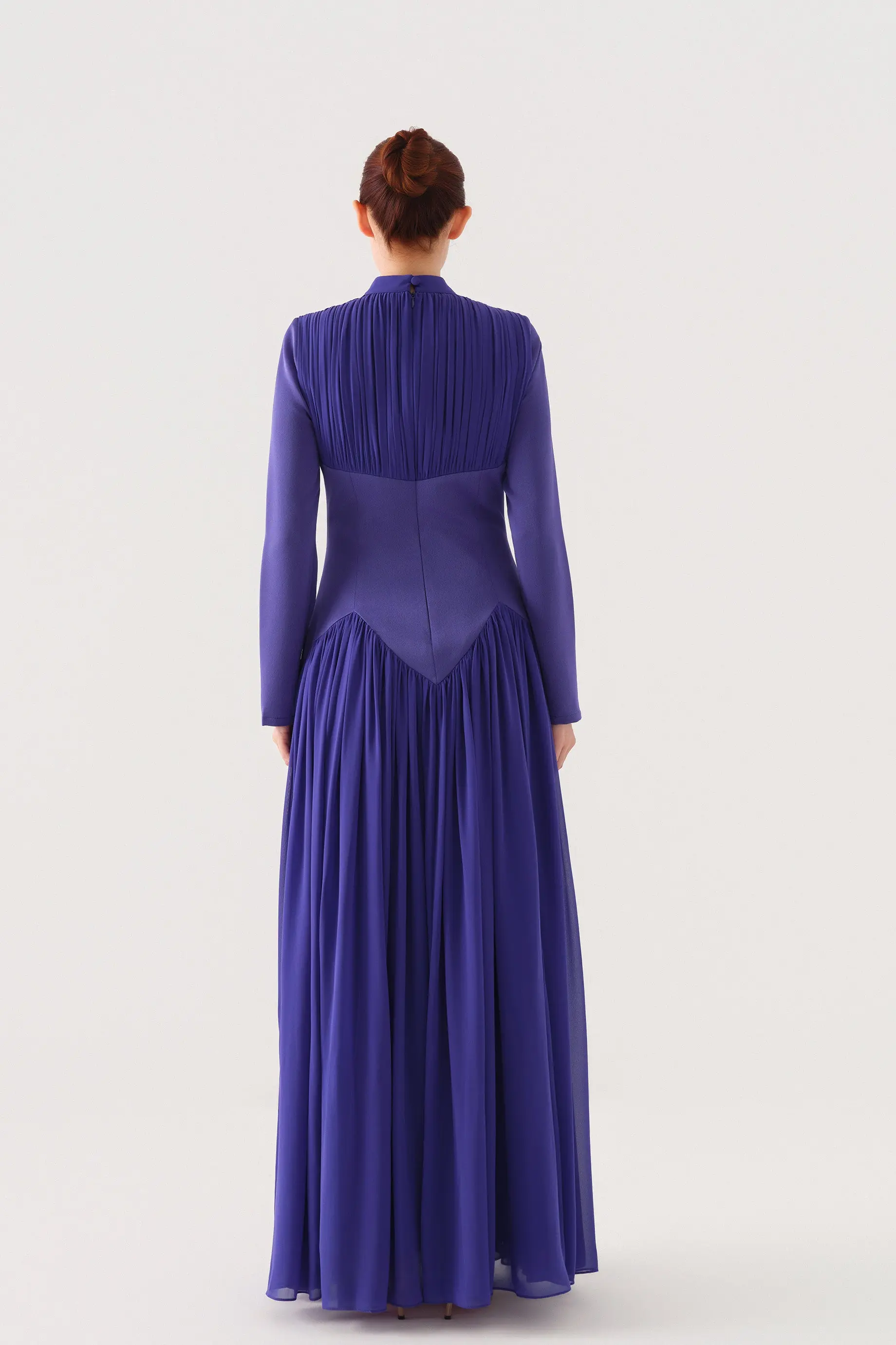 Bow-Neck Corset-Waist Crepe Maxi Dress – Purple, photo 6