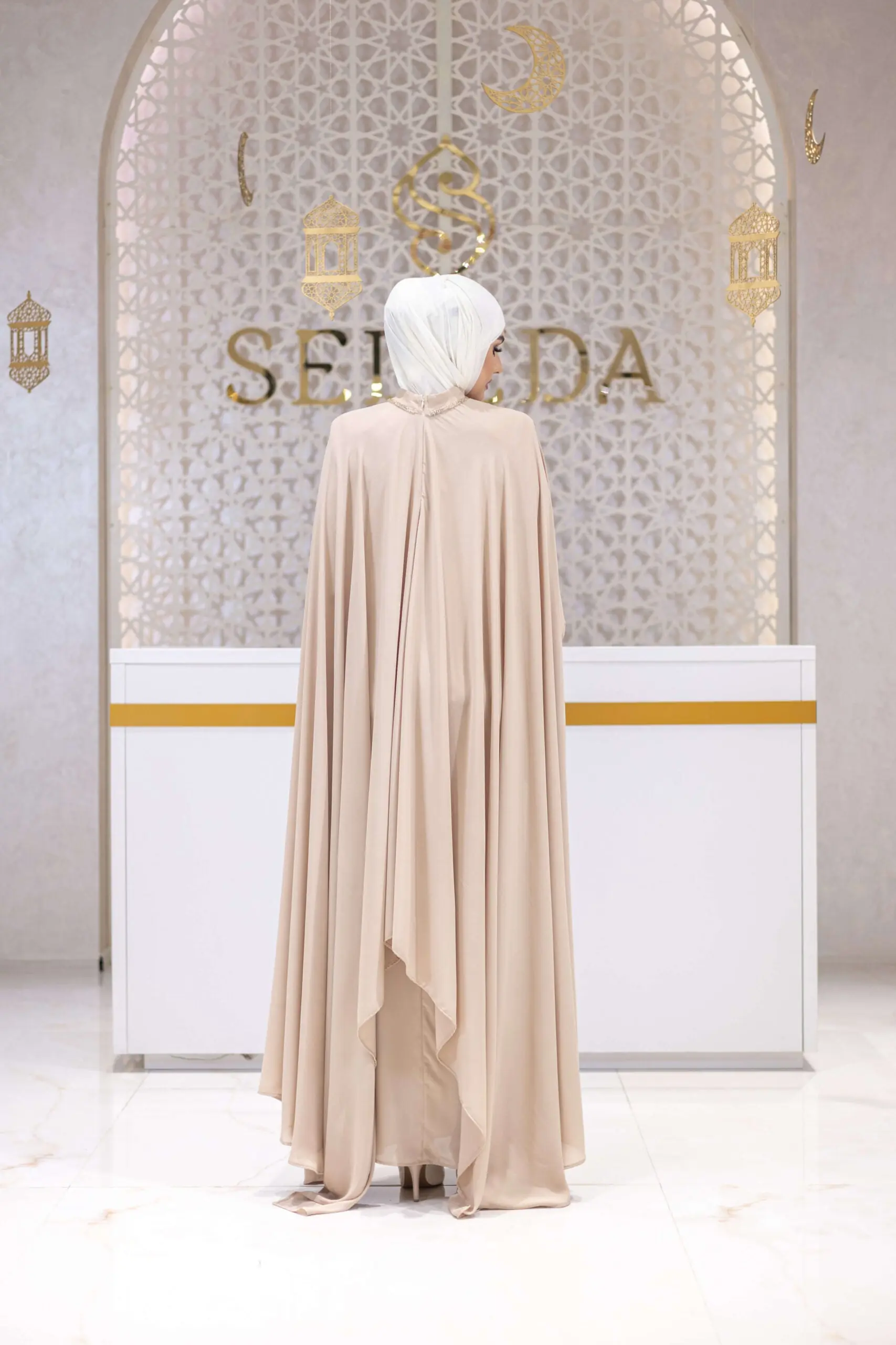 Sultan Silk Cape-Sleeve Gown – Beige, photo 8