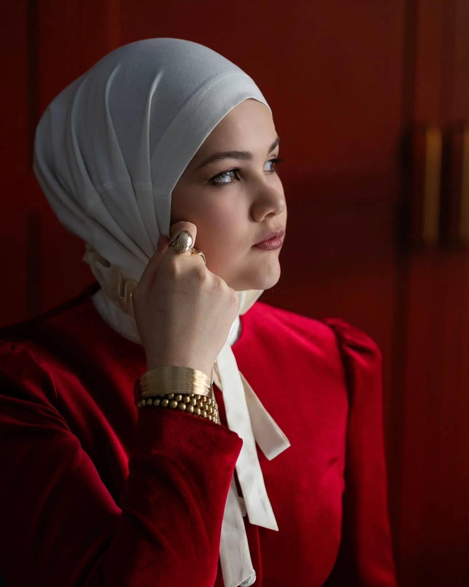 White Ready-to-Wear Hijab, photo 2