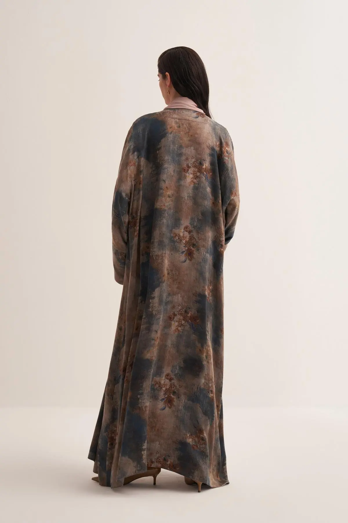 Cupro Flowers Abaya & Scarf Set, photo 4