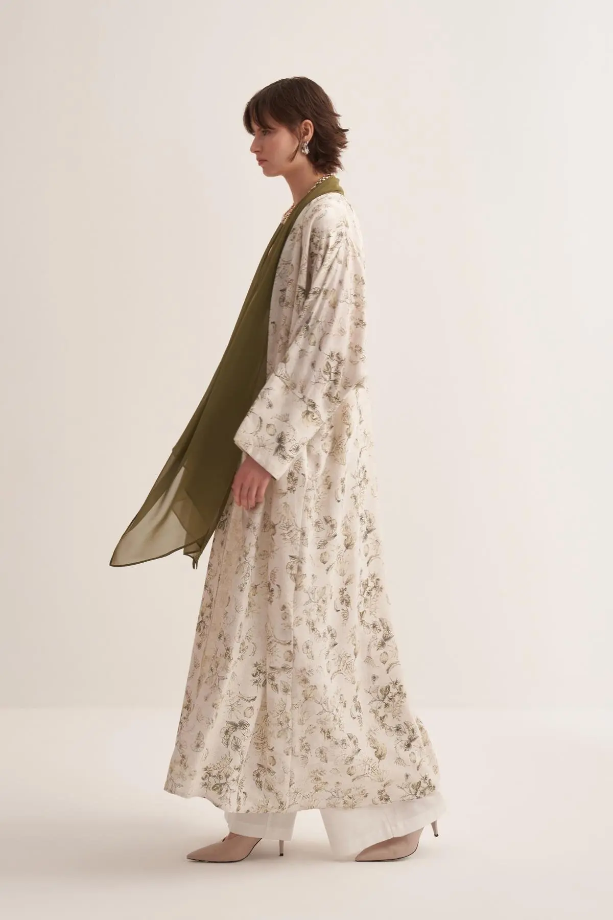Liora Green Floral Print Abaya with Matching Scarf, photo 2