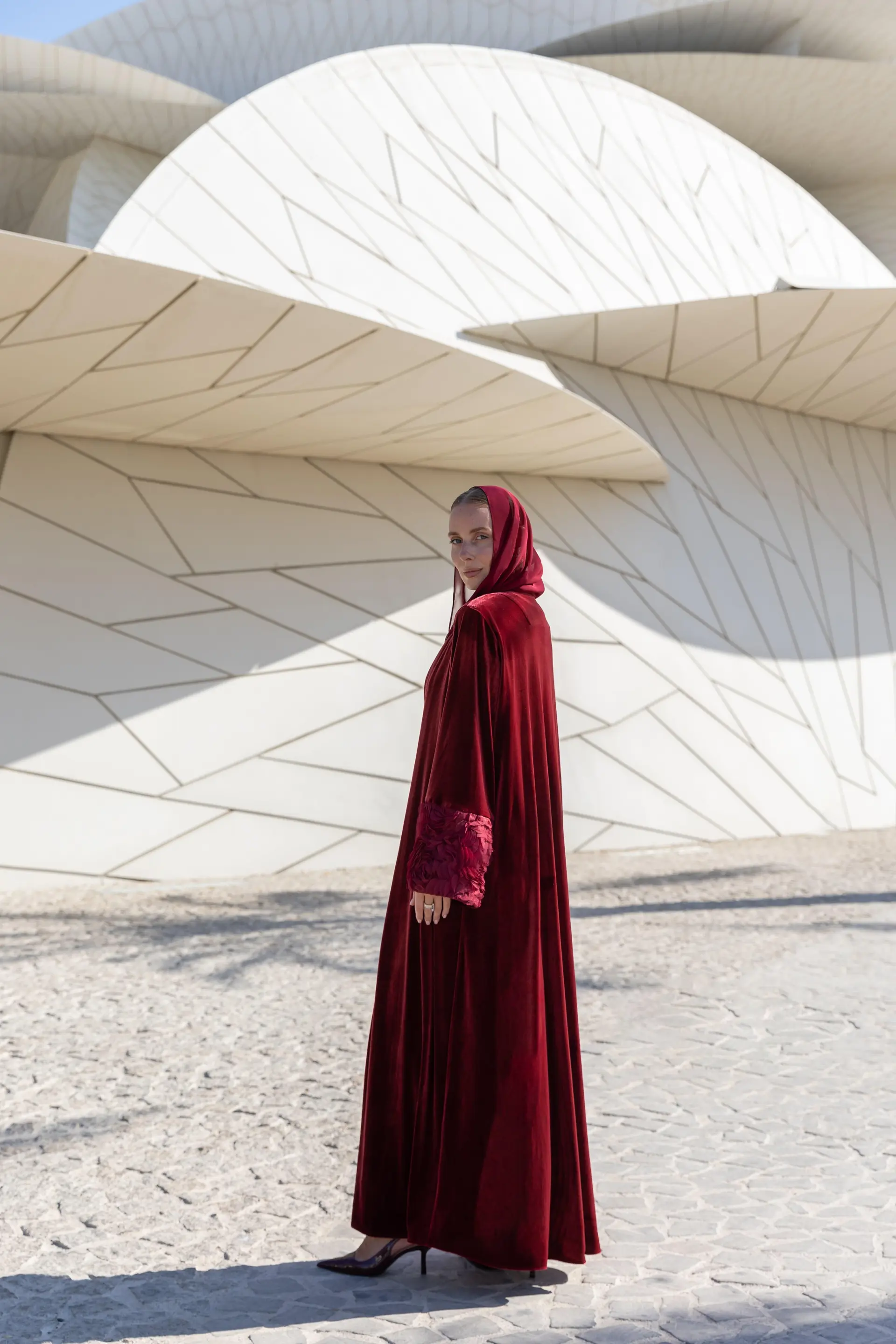 Velvet Rose Abaya – Burgundy, photo 3