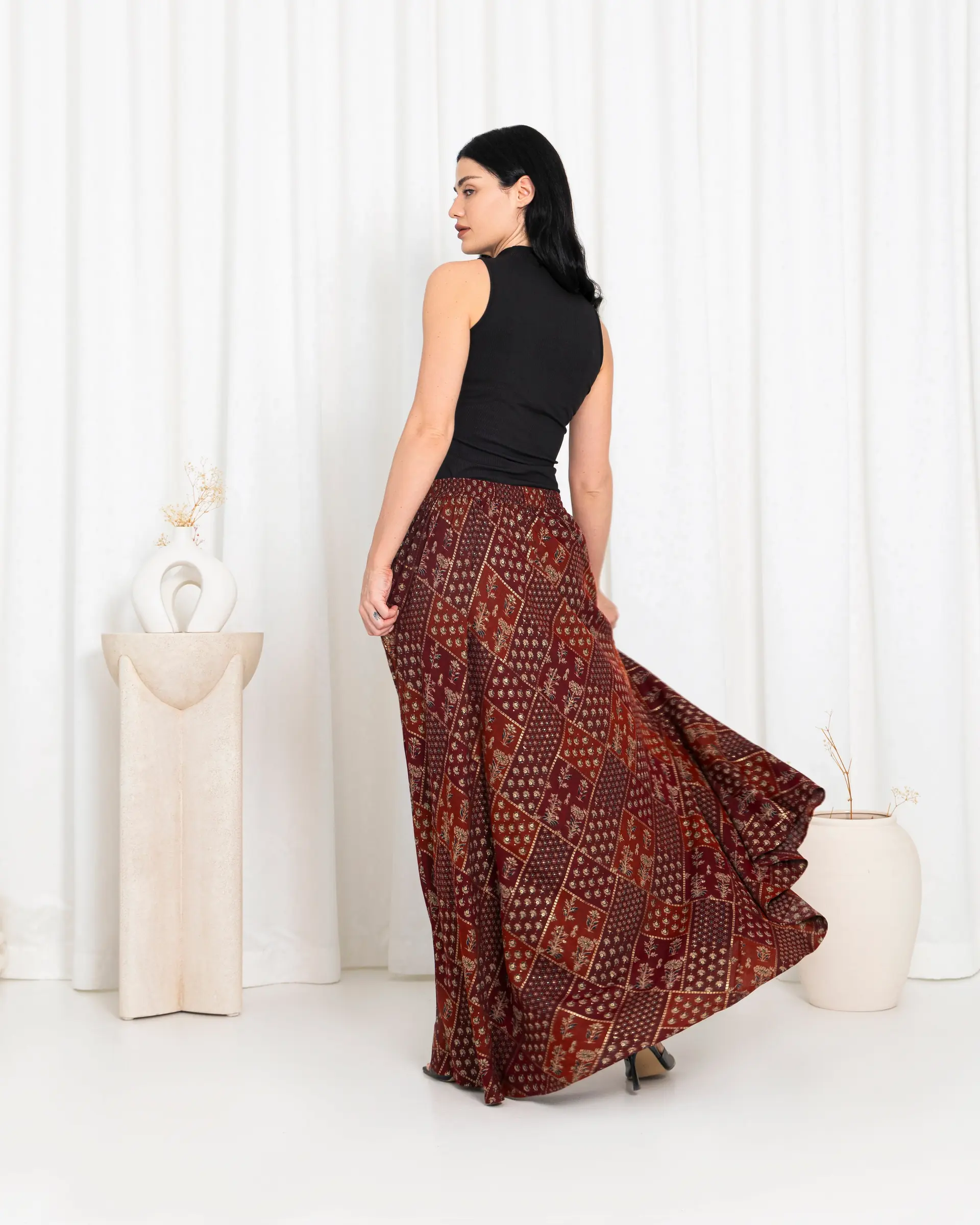 Maroon Floral Check Skirts, photo 3