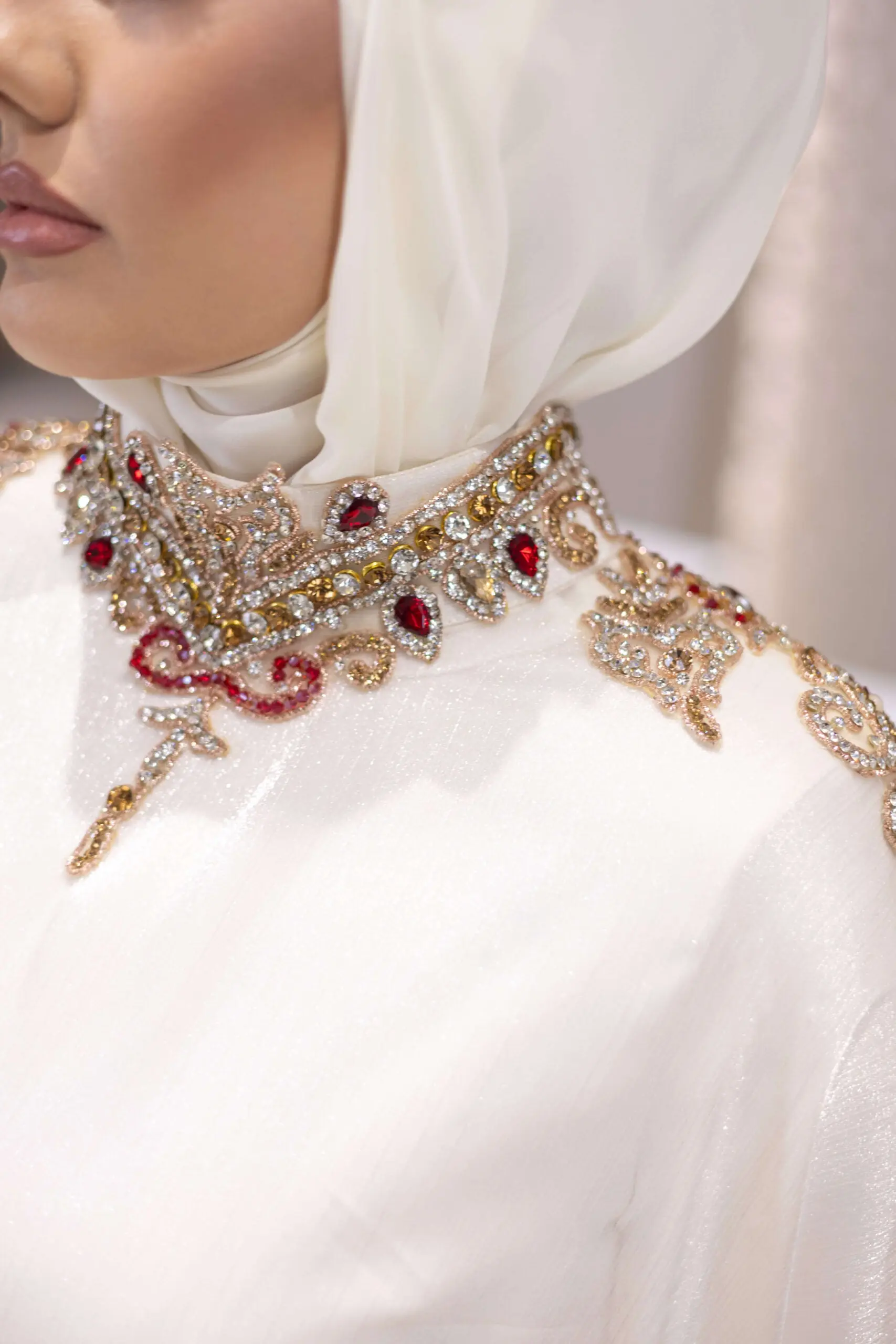 Midnight Oasis Embellished Abaya – White, photo 3
