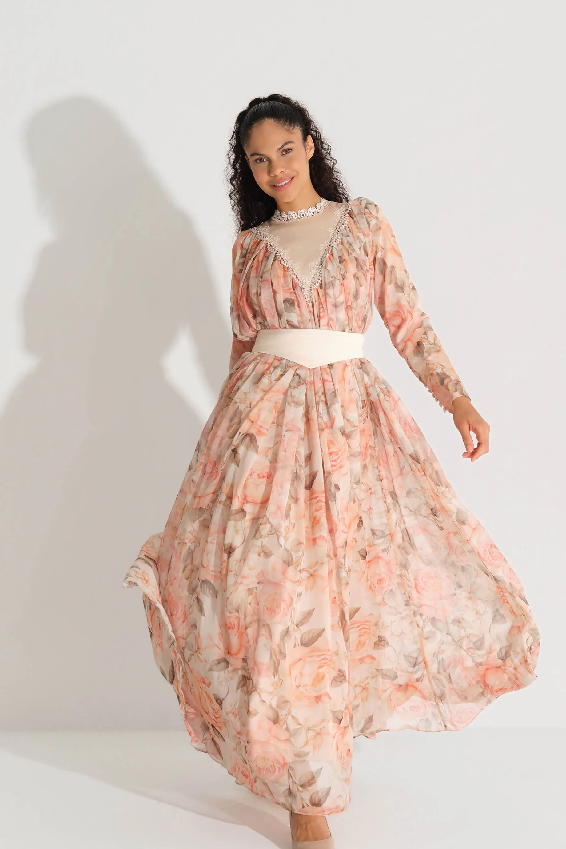 V-Neck Lace Detail Chiffon Dress – Peach, photo 2