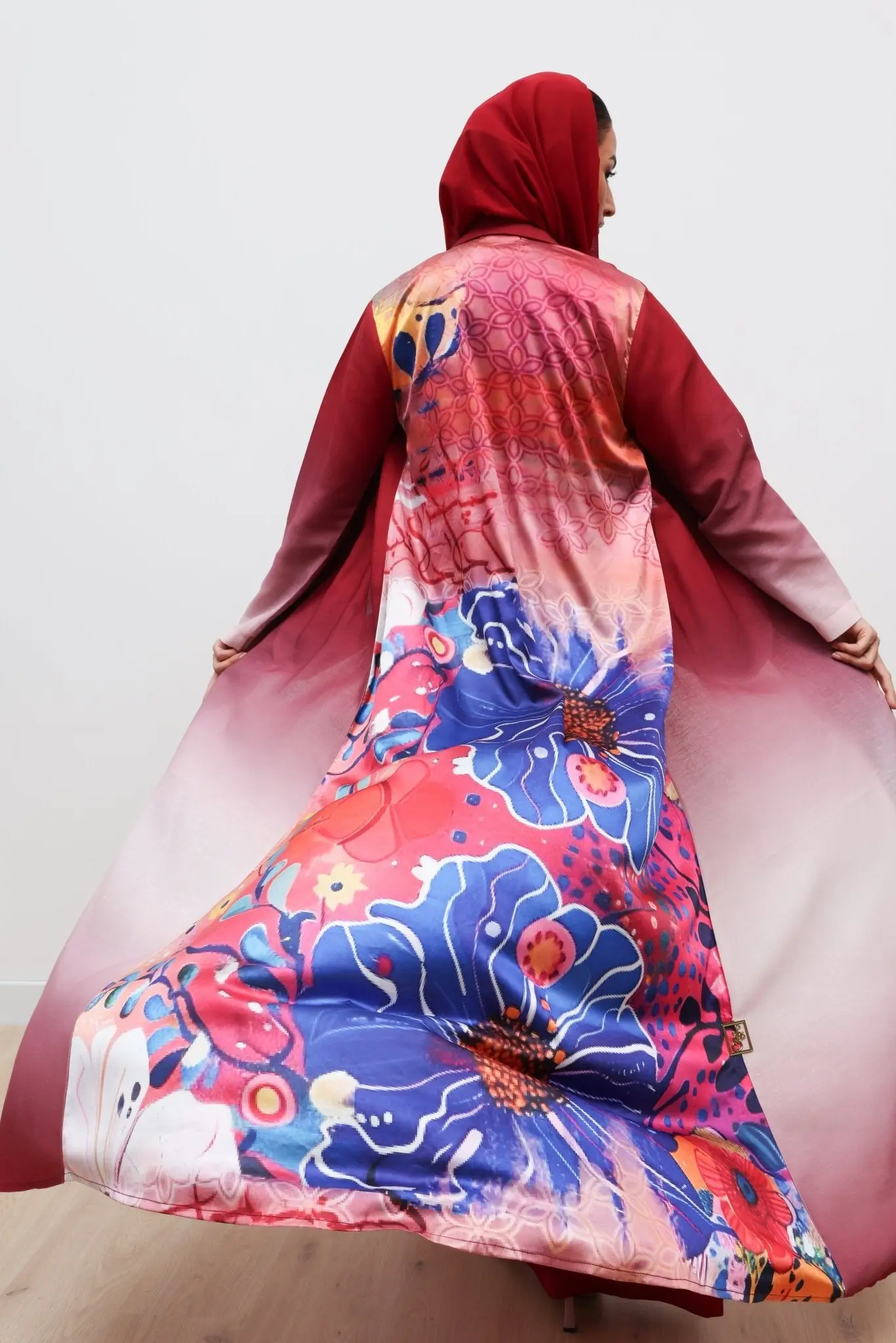 Ruh Ishq | Red Ombré Abaya with Silk Floral Back abaya, photo 2