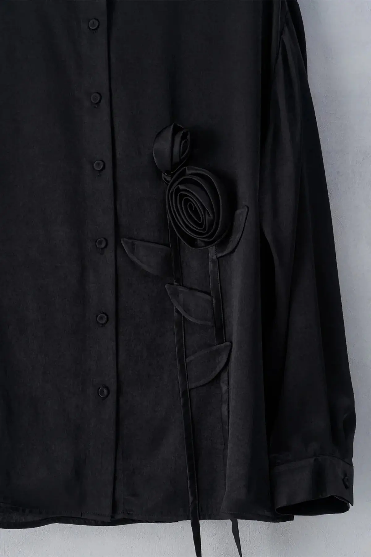 Rose Appliqué Silk Drape Shirt – Black, photo 2