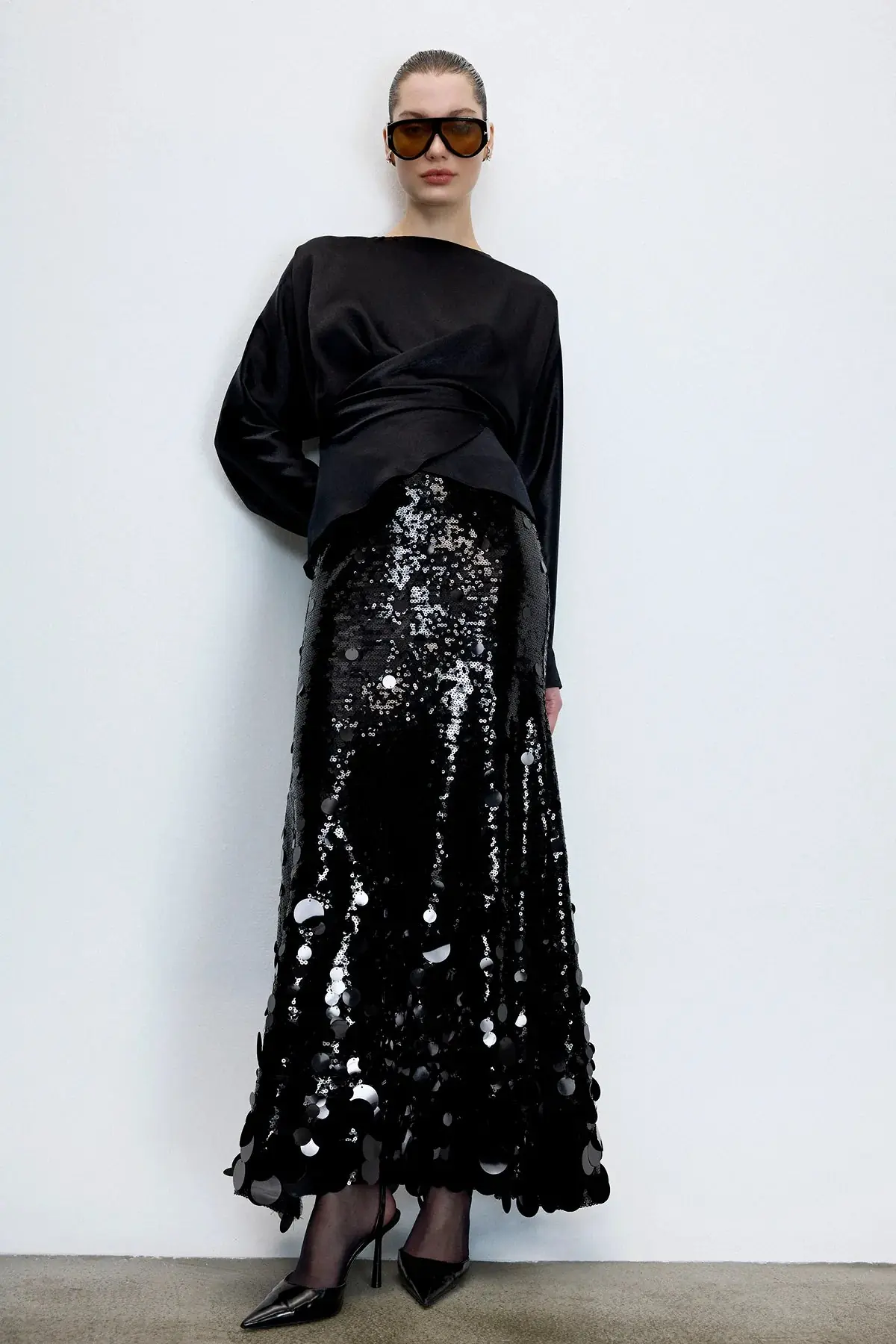 Sequin Embellished Maxi Skirt – Black