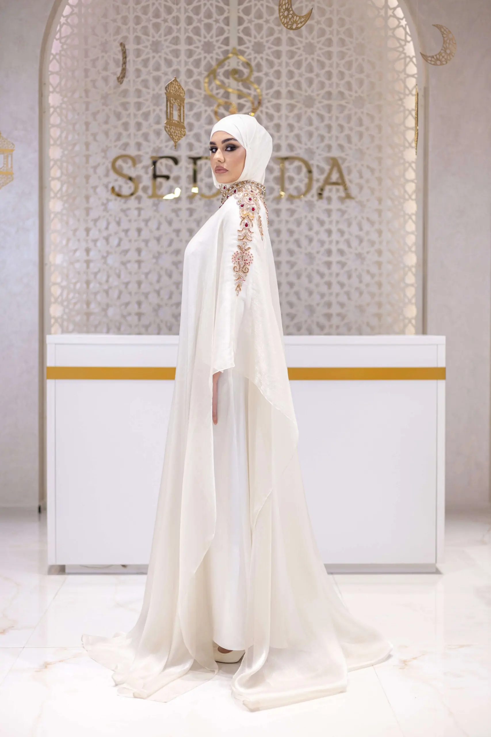 Midnight Oasis Embellished Abaya – White, photo 5