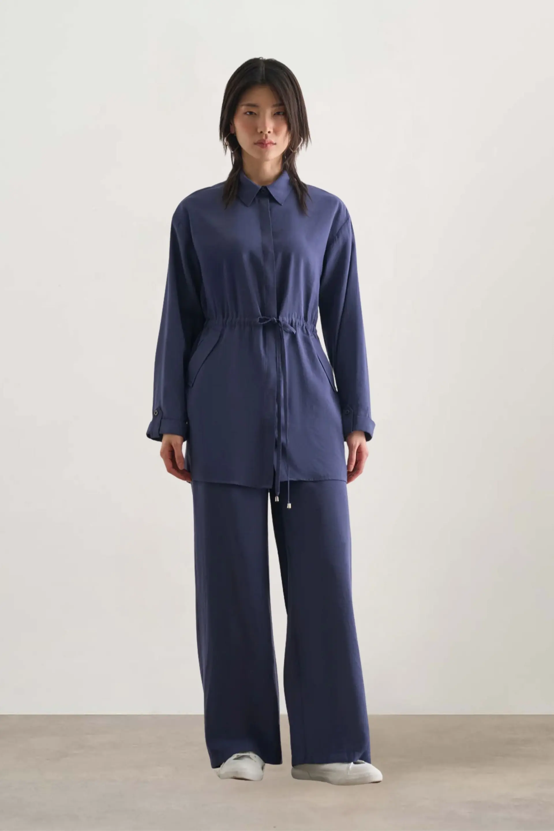 Mizalle Light Weight Cinch Waist Tunic