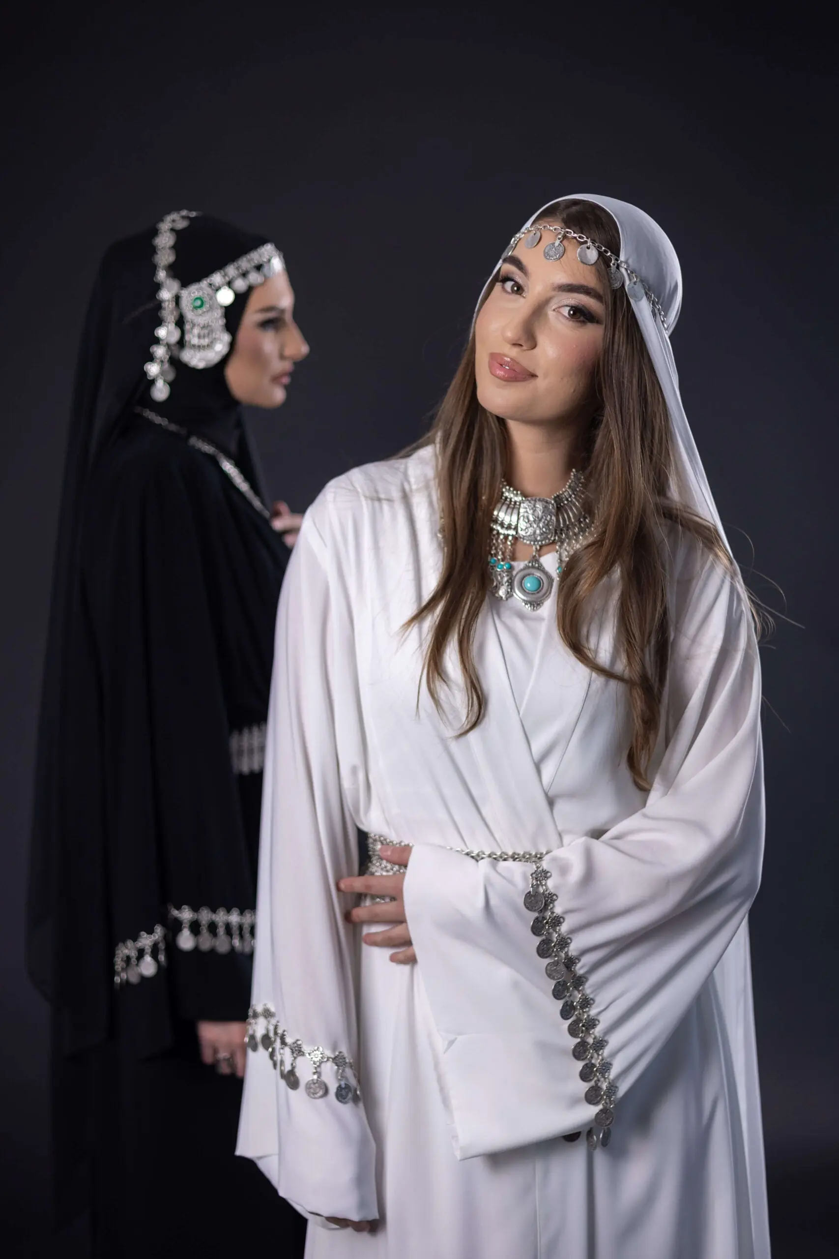 Dignity Ethno Embellished Abaya – White, photo 6