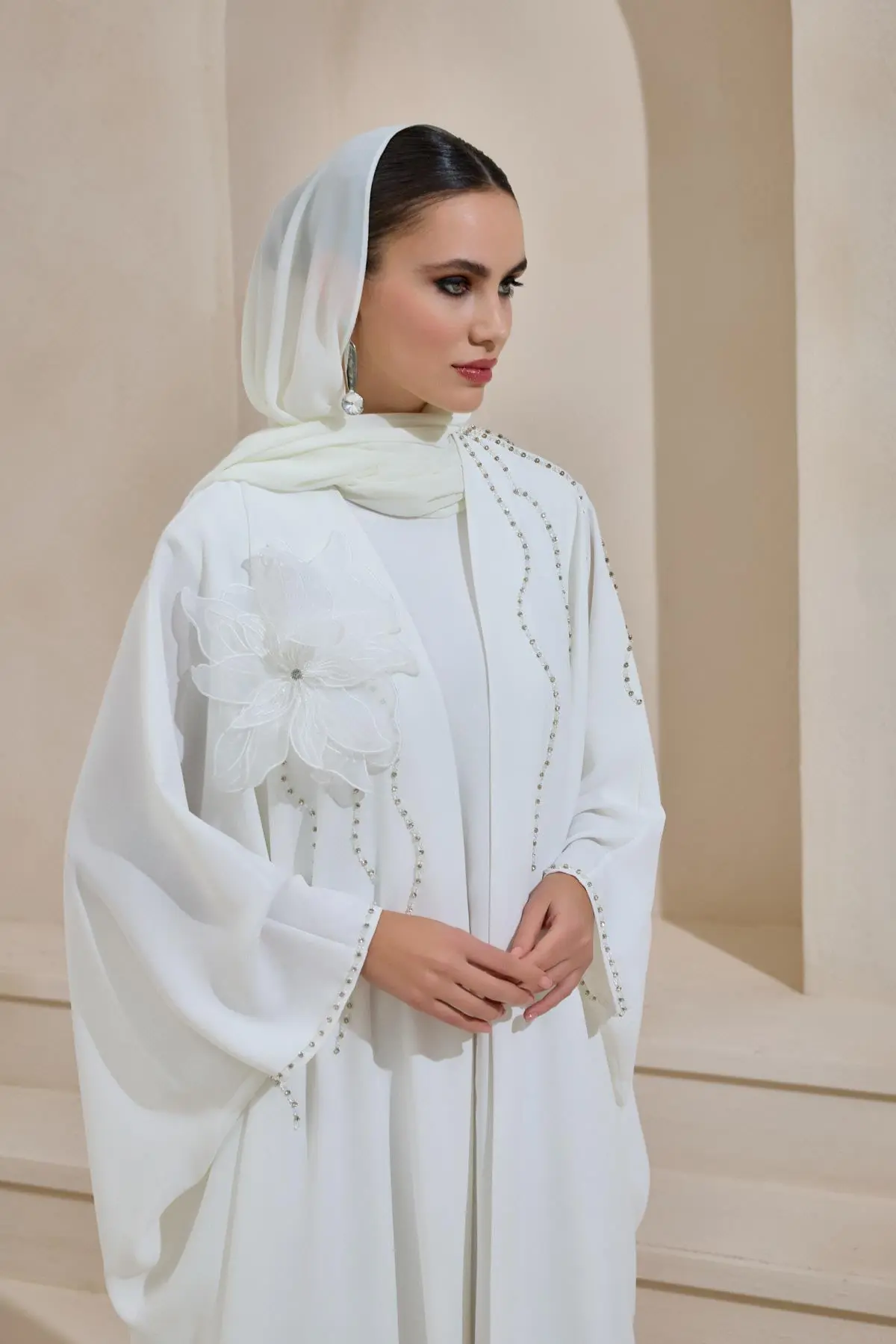 Elana Abaya White