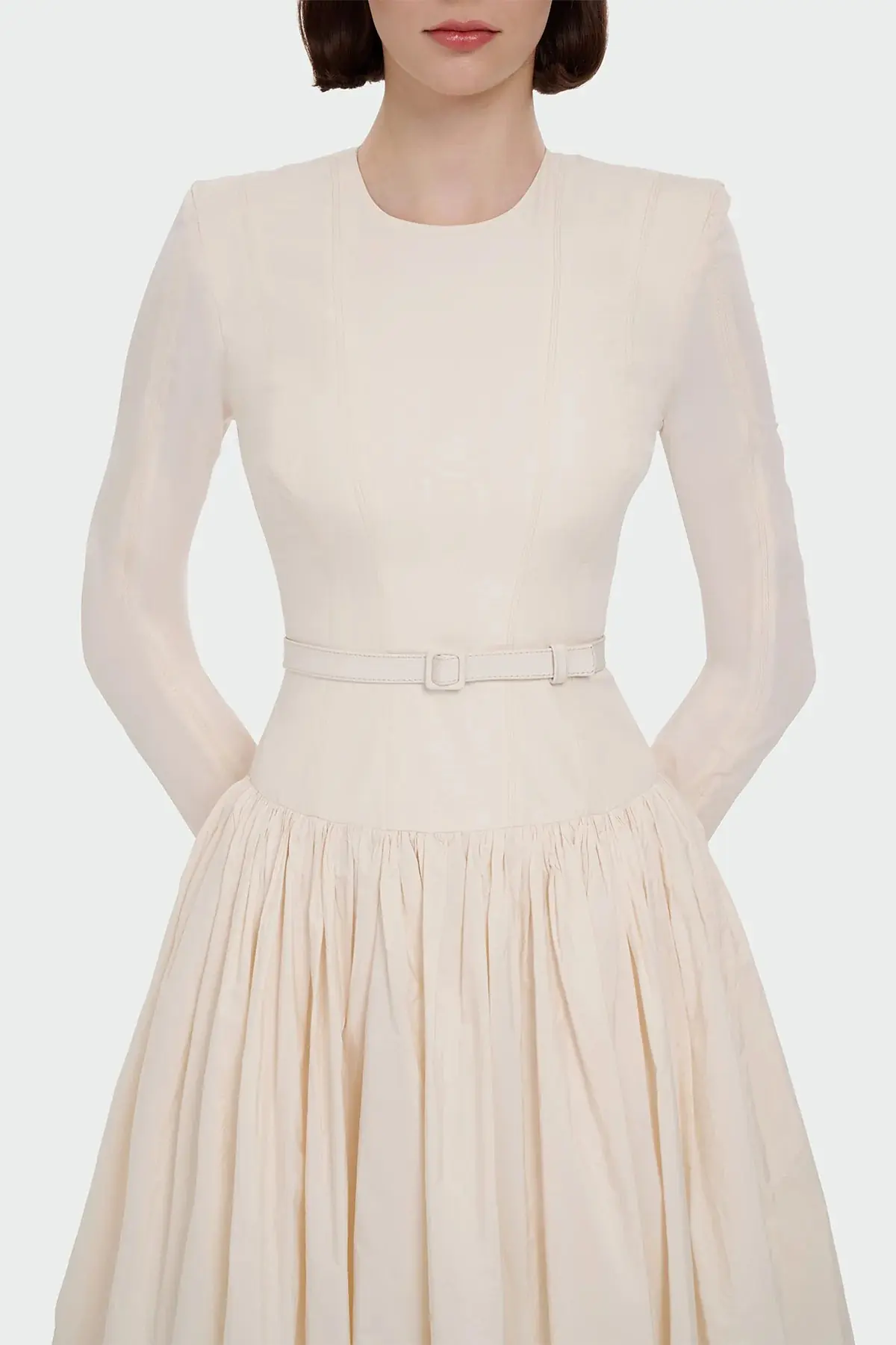 Long-Sleeved Evening Dress with Belt Detail - Cream, photo 2
