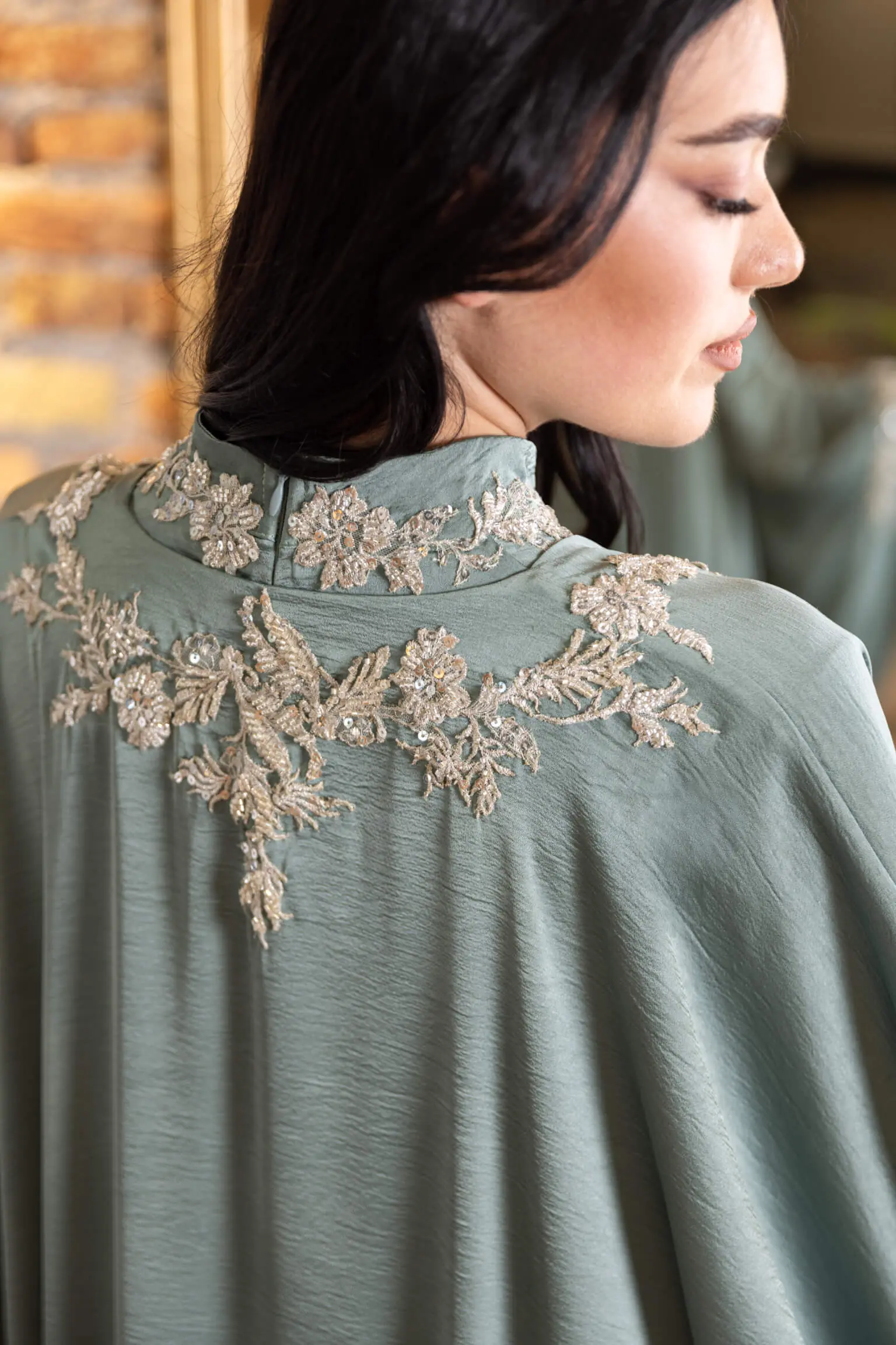 Golden Authority Embellished Abaya – Green, photo 2