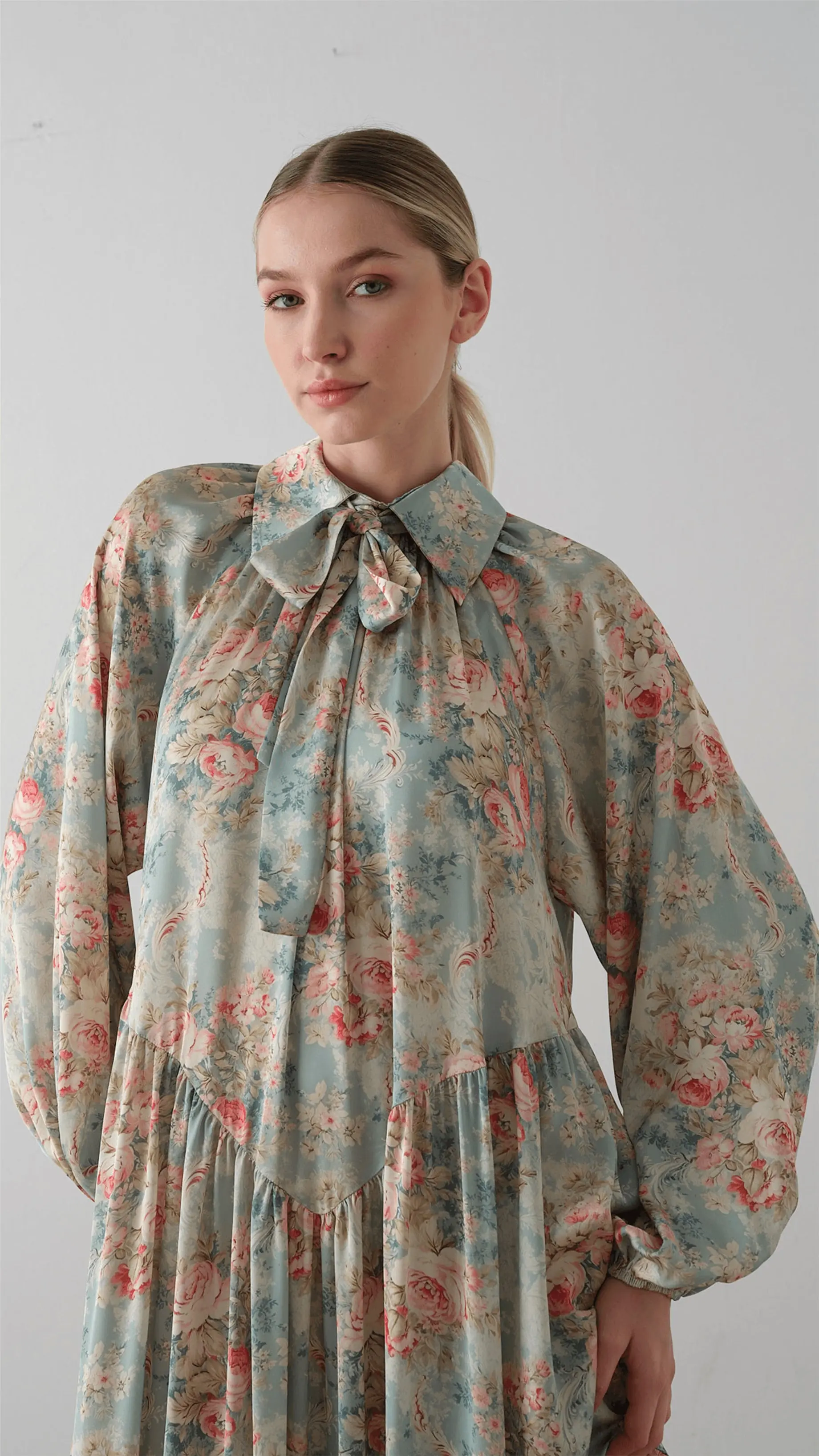 Bow Neck Chiffon Satin Dress – Green, photo 2