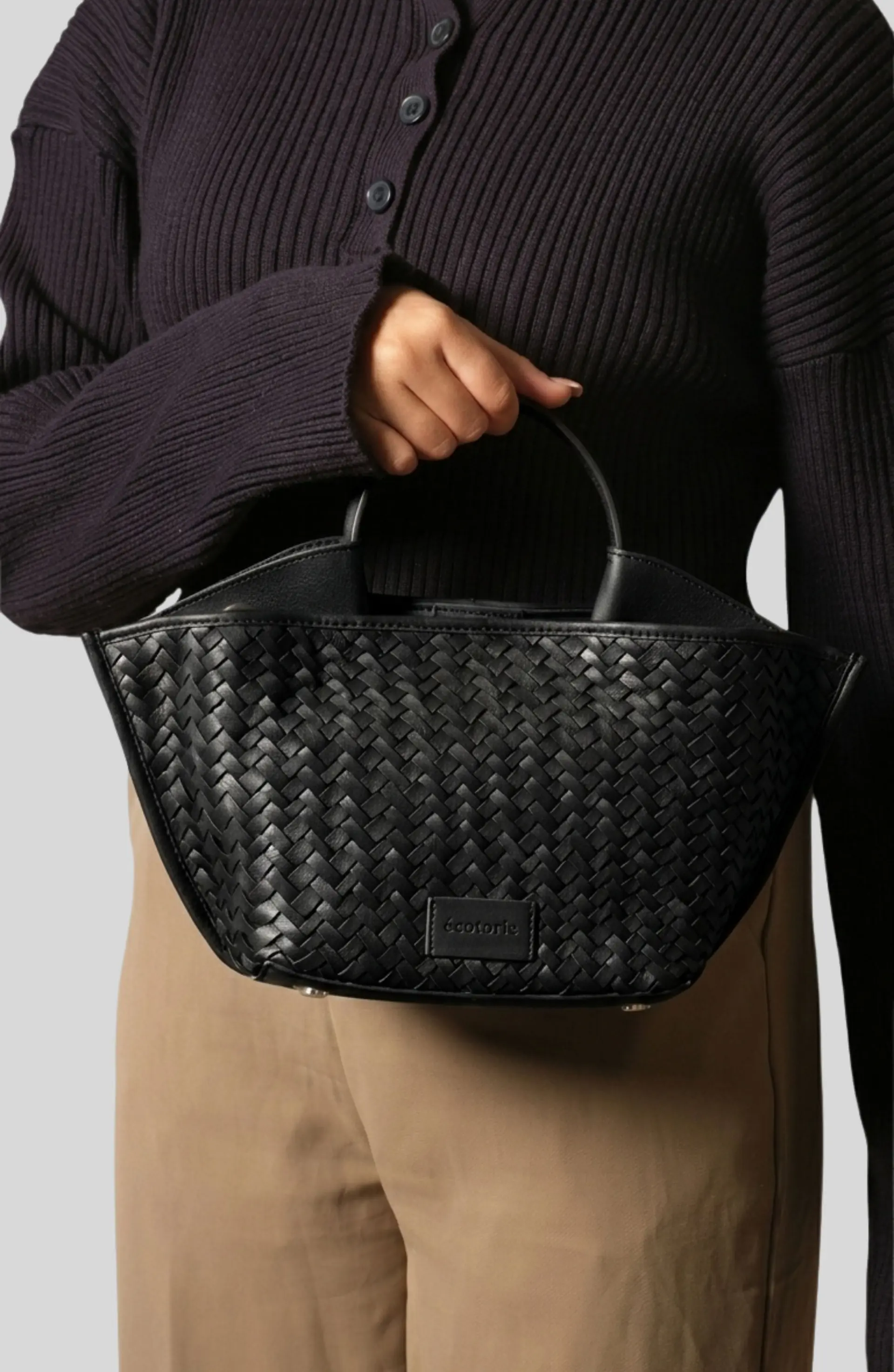 Ecotorie - Austin Small - Small Crossbody - Black, photo 5