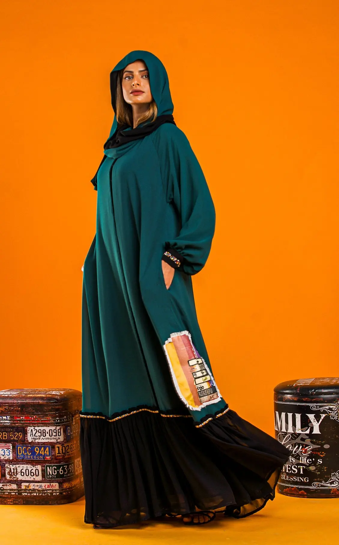 Kasit Abaya, photo 2
