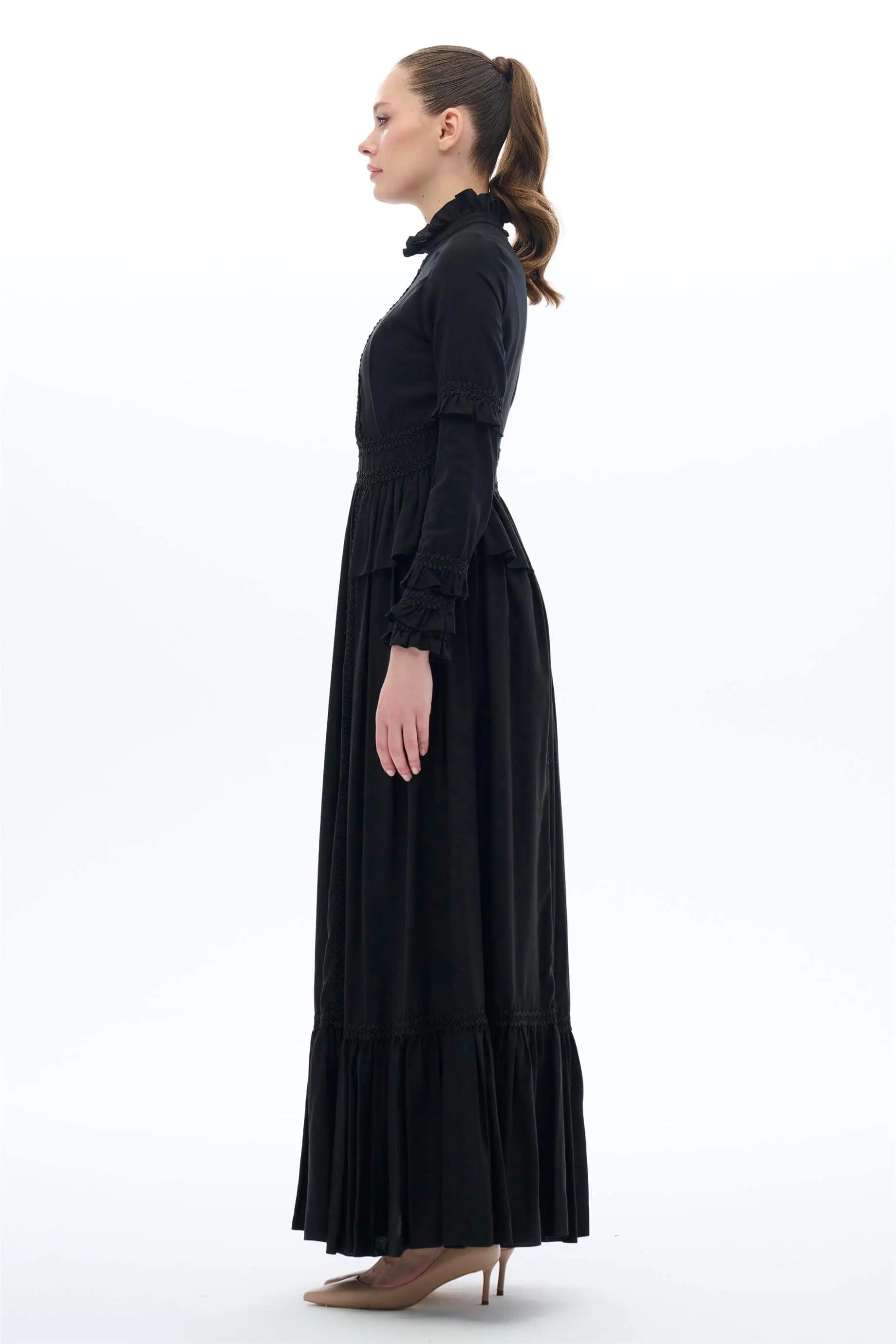 High-Neck Lace-Trimmed Maxi Dress - Black, photo 3