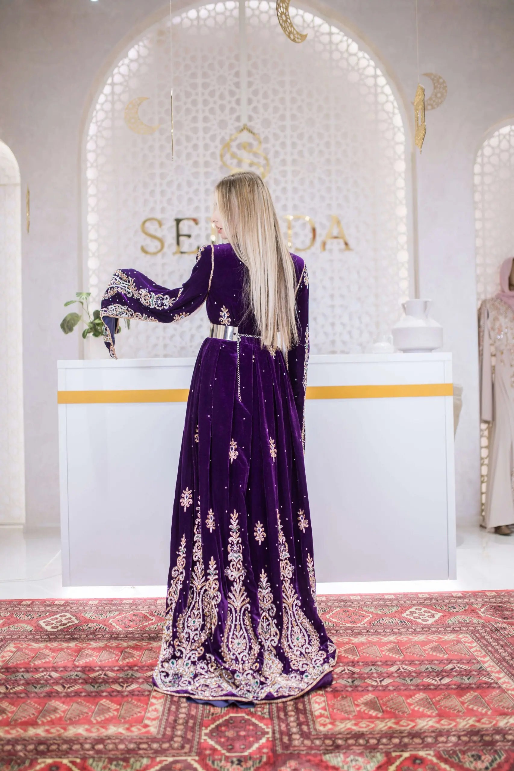 Golden Tides Embellished Velvet Kaftan – Purple, photo 3