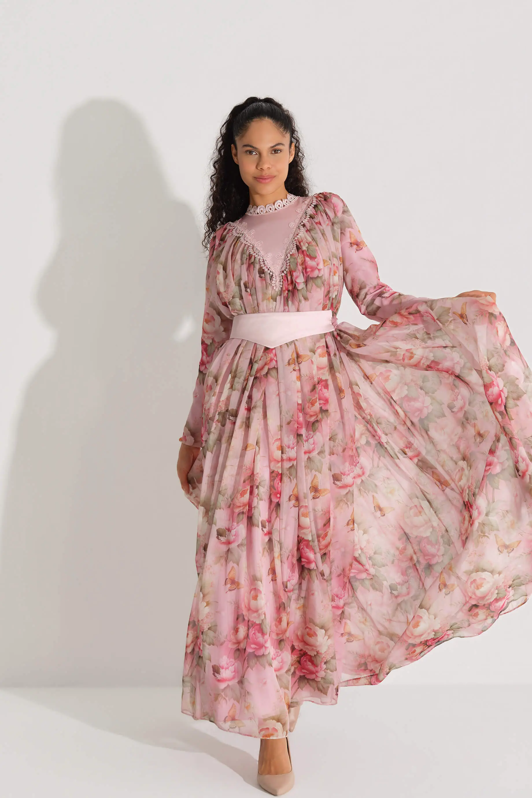 V-Neck Lace Detail Chiffon Dress – Pink, photo 3
