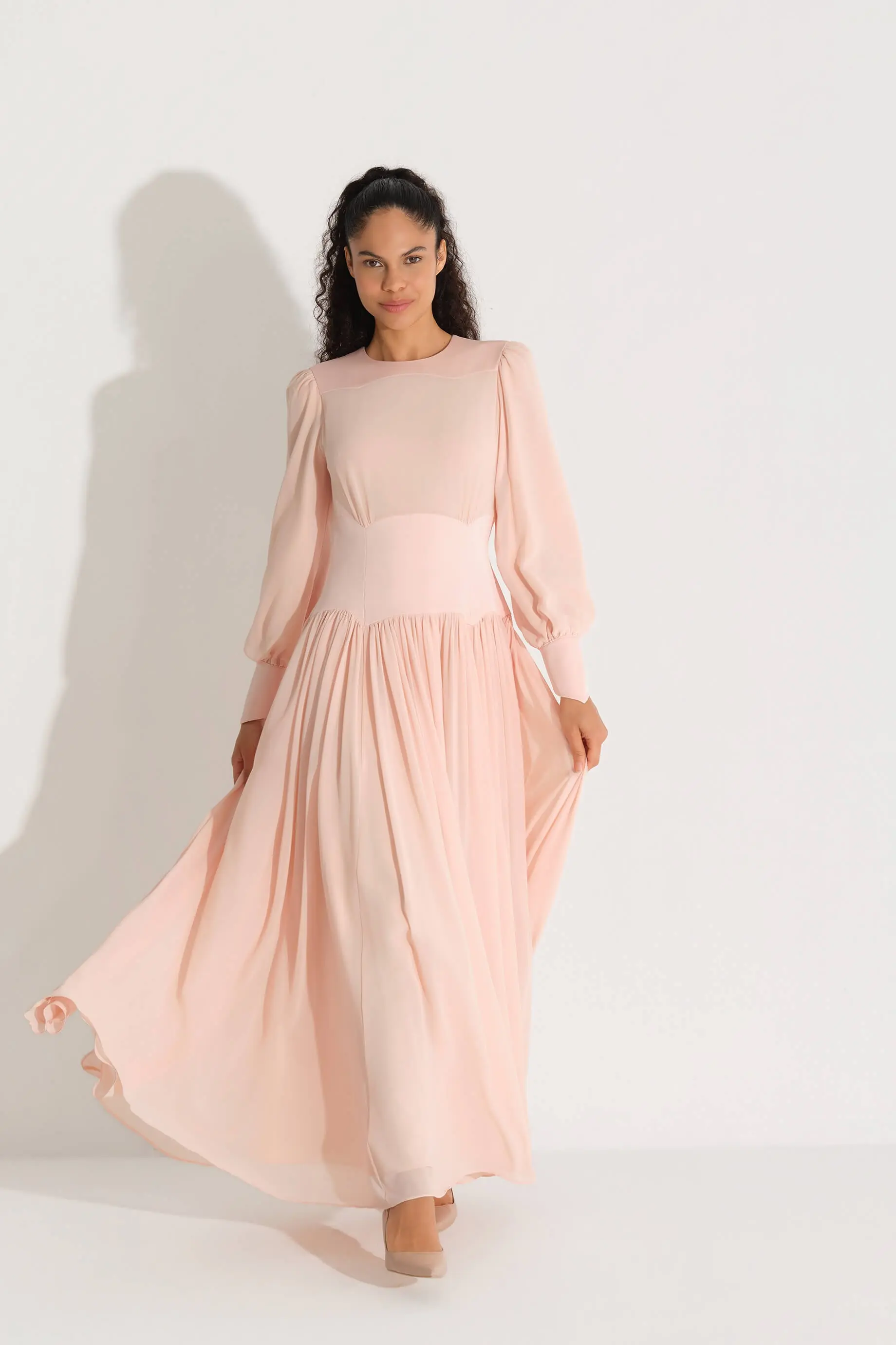 Stone-Embellished Waist Chiffon Dress – Peach, photo 3